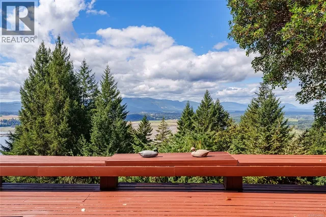 939 KHENIPSEN ROAD, Cowichan Bay 5