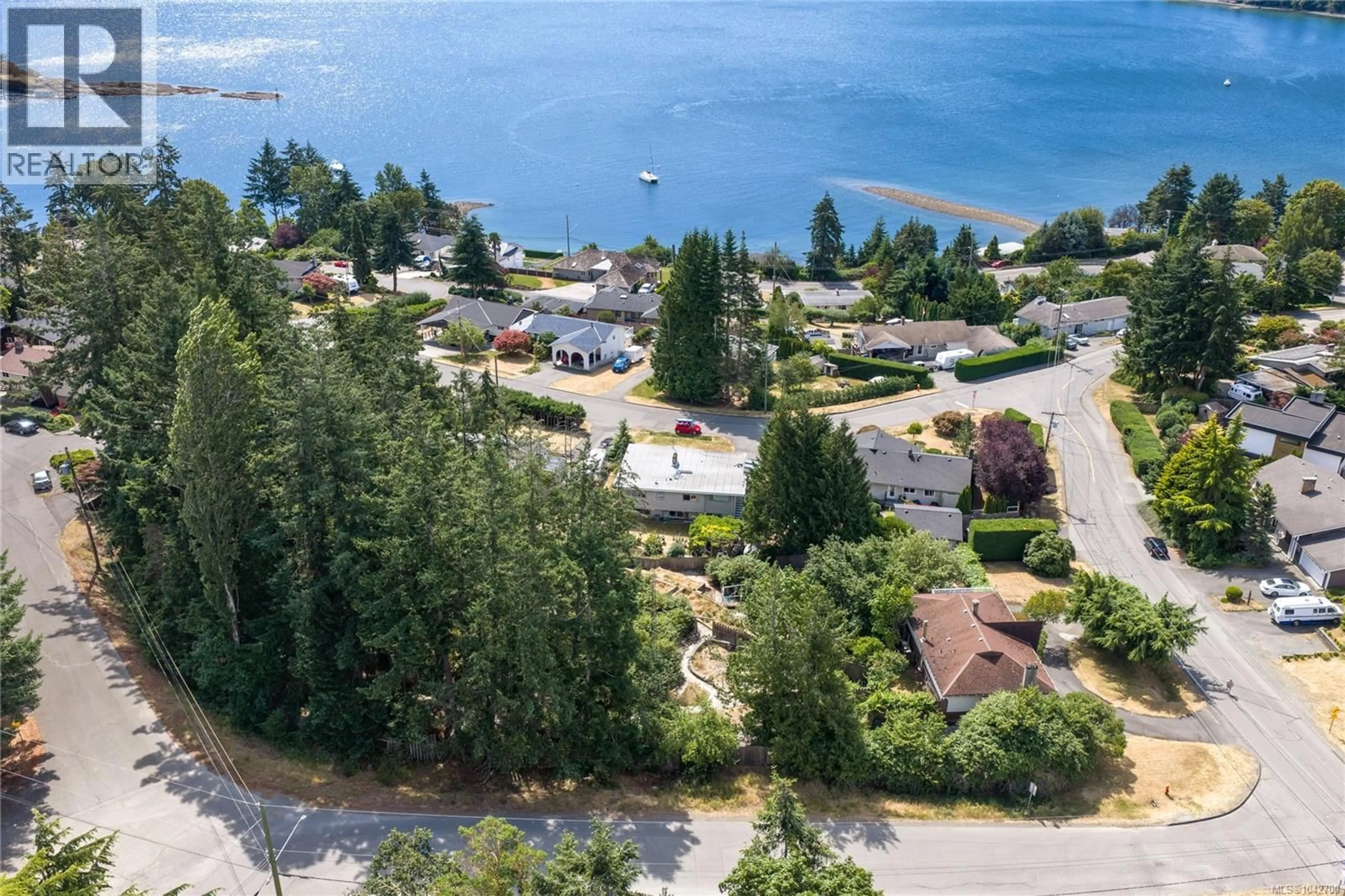 A pic from outside/outdoor area/front of a property/back of a property/a pic from drone, water/lake/river/ocean view for 2999 KING RICHARD DRIVE, Nanaimo British Columbia V9T1J5