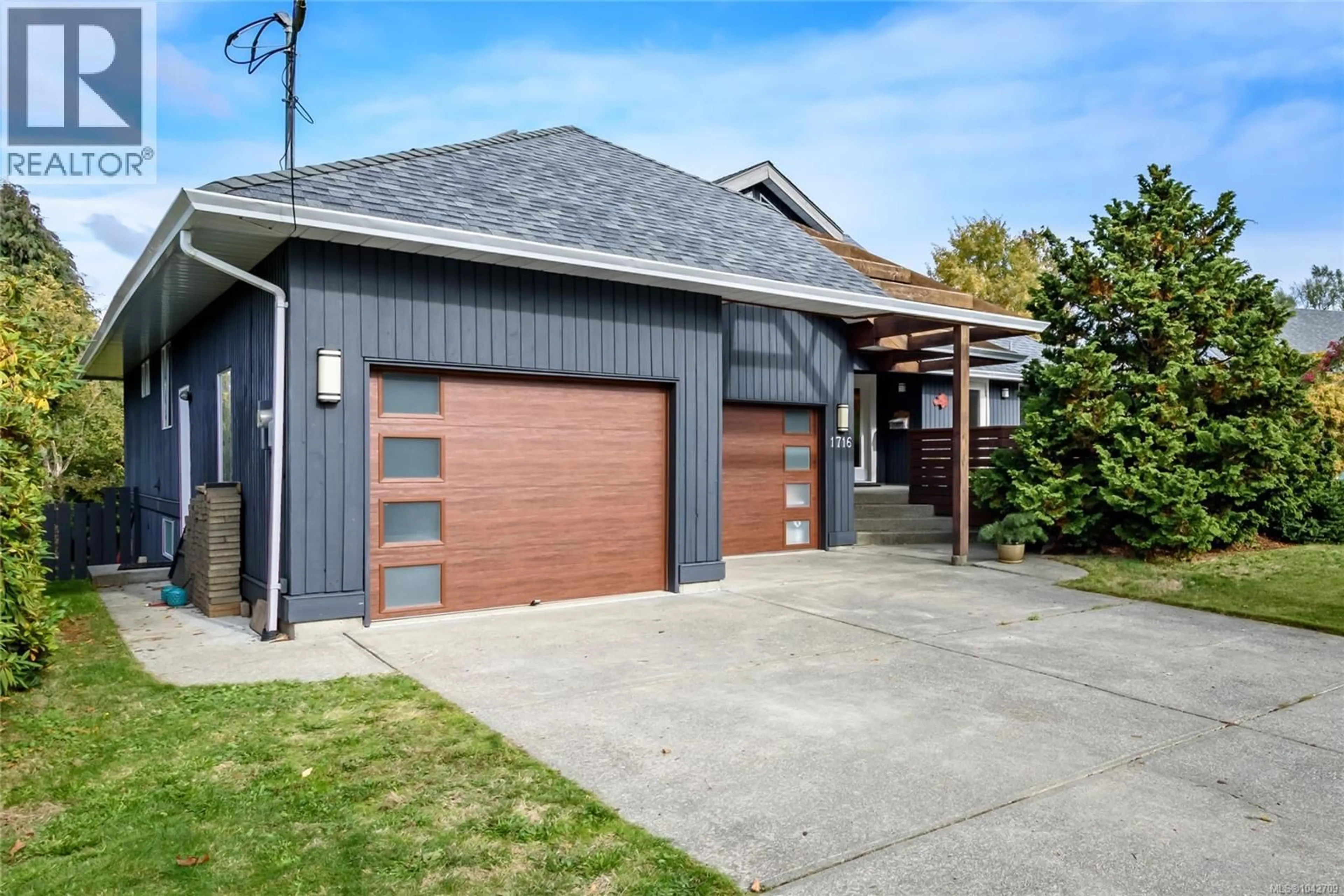 Unknown for 1716 TOFINO PLACE, Comox British Columbia V9M1B8