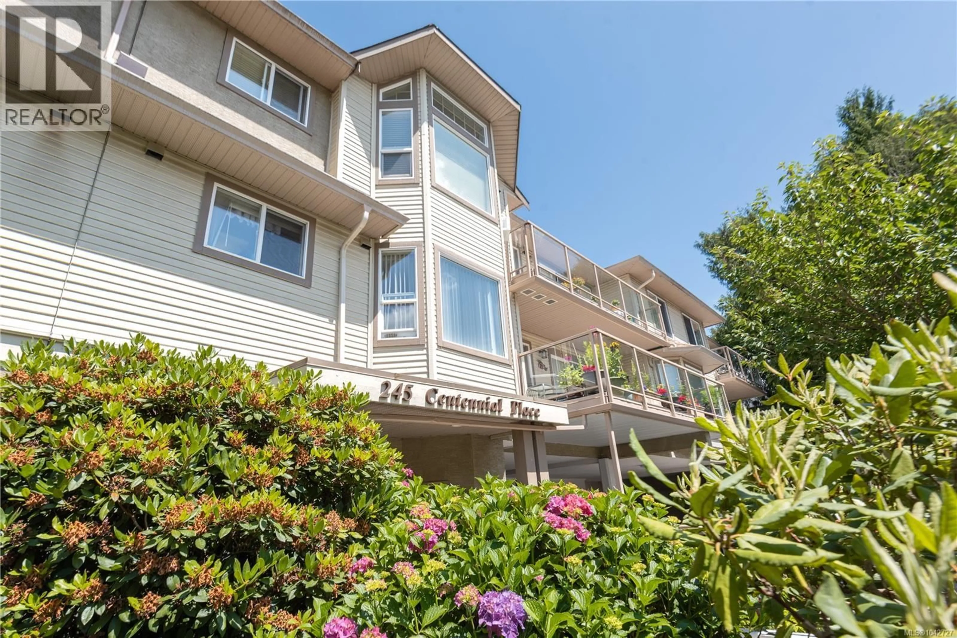 Patio, unknown for 302 - 245 FIRST STREET, Duncan British Columbia V9L1R3