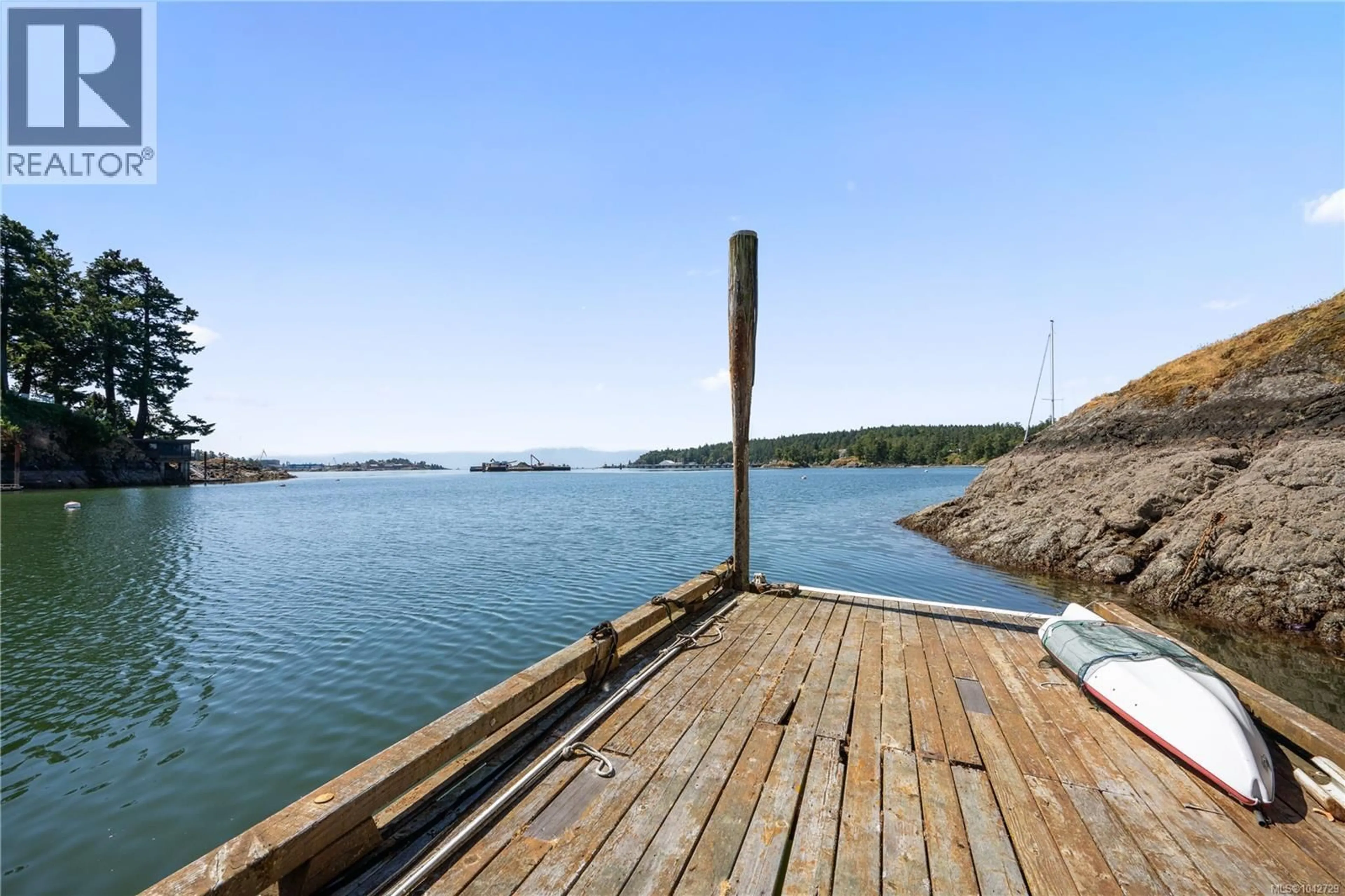 Patio, water/lake/river/ocean view for 314 BESSBOROUGH AVENUE, View Royal British Columbia V9B1T7