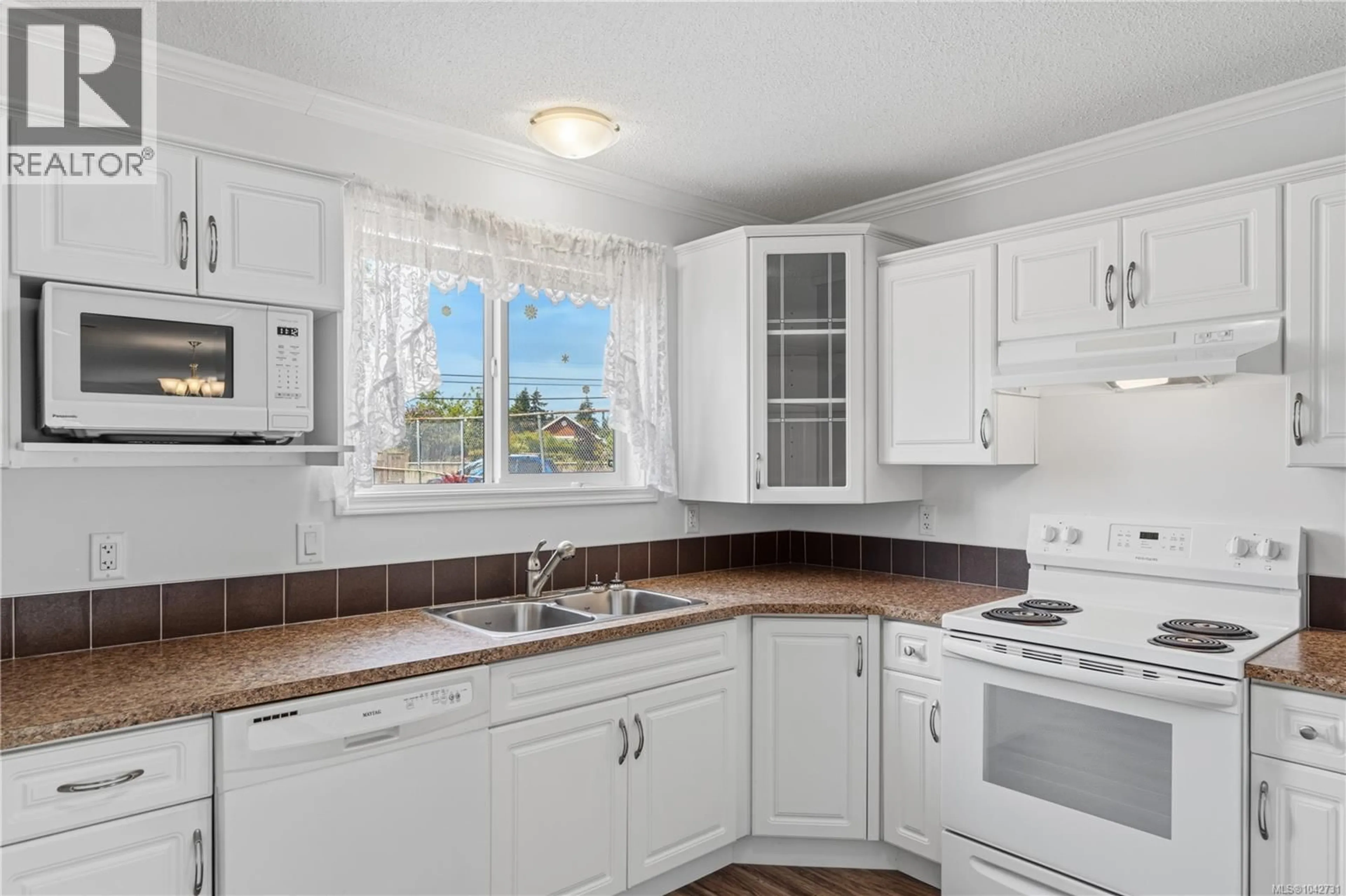 Standard kitchen, ceramic/tile floor for 6155 CHERRY CREEK ROAD, Port Alberni British Columbia V9Y8S6