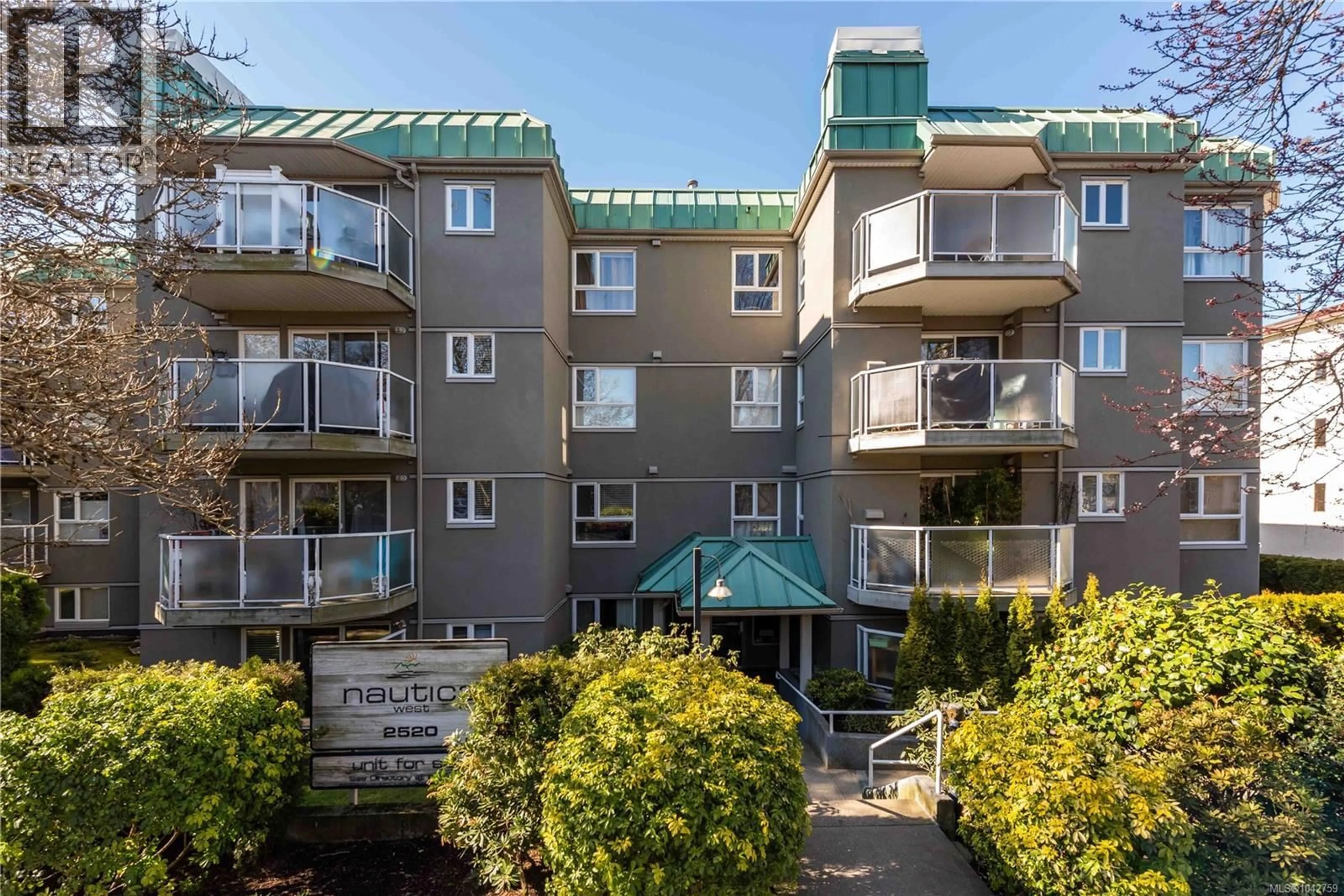 Patio, unknown for 105 - 2520 WARK STREET, Victoria British Columbia V8T5G6