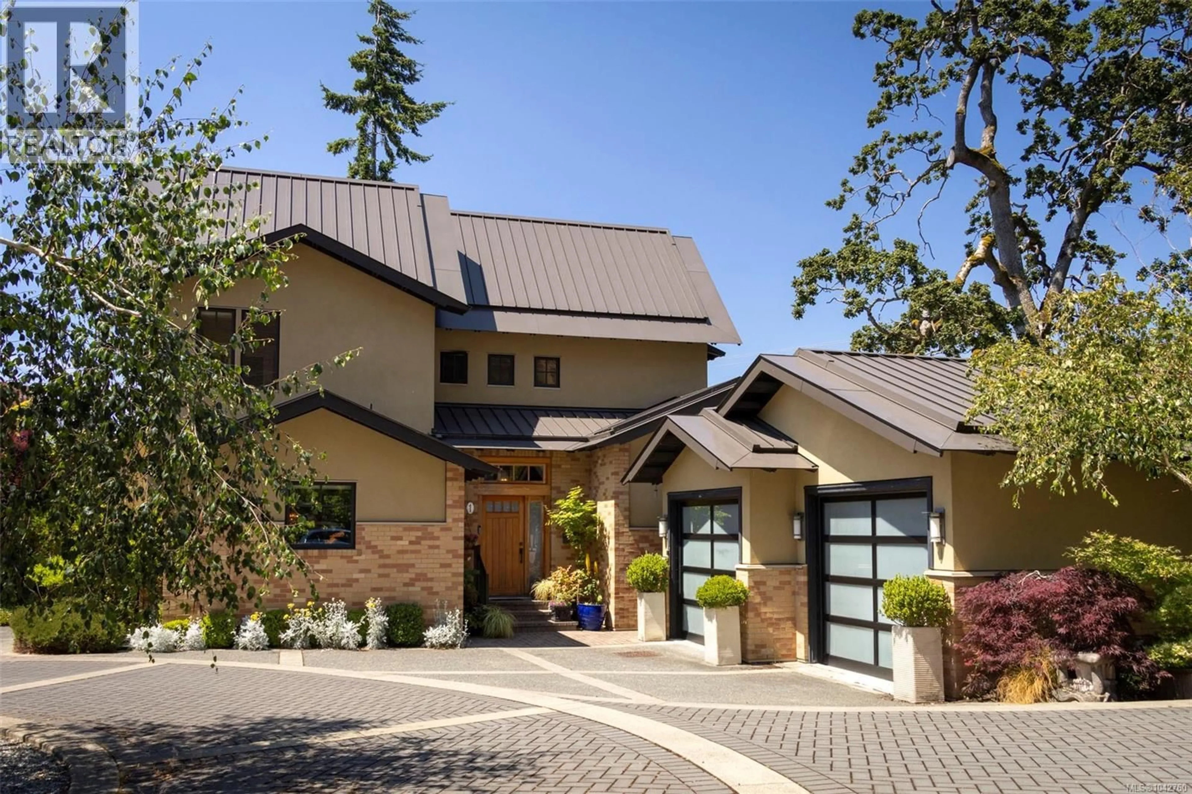 Unknown for 1 - 849 DUNSMUIR ROAD, Esquimalt British Columbia V9A5B8