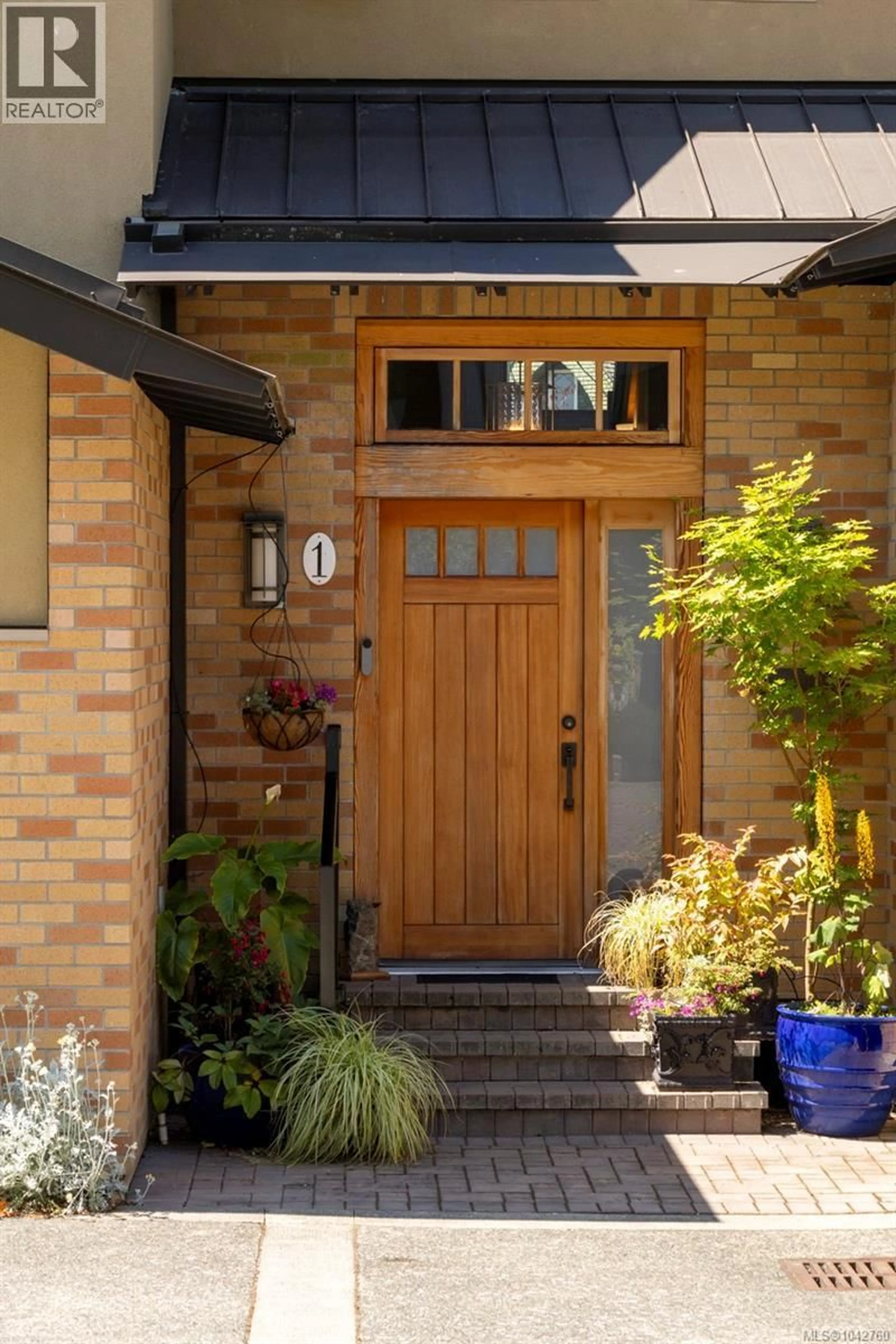 Home with brick exterior material, street for 1 - 849 DUNSMUIR ROAD, Esquimalt British Columbia V9A5B8