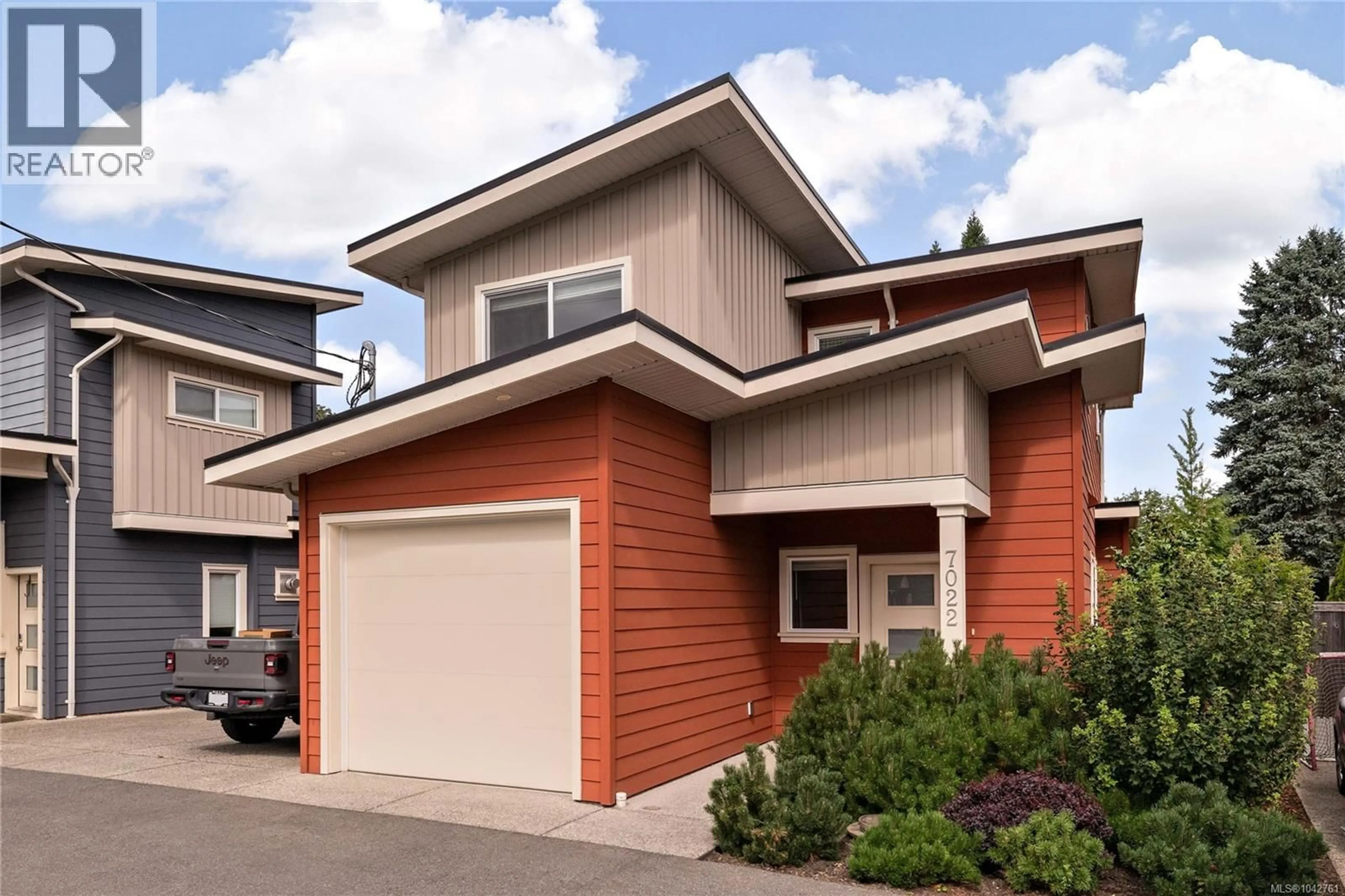 Home with vinyl exterior material, street for 7022 WALLACE DRIVE, Central Saanich British Columbia V8M1G1
