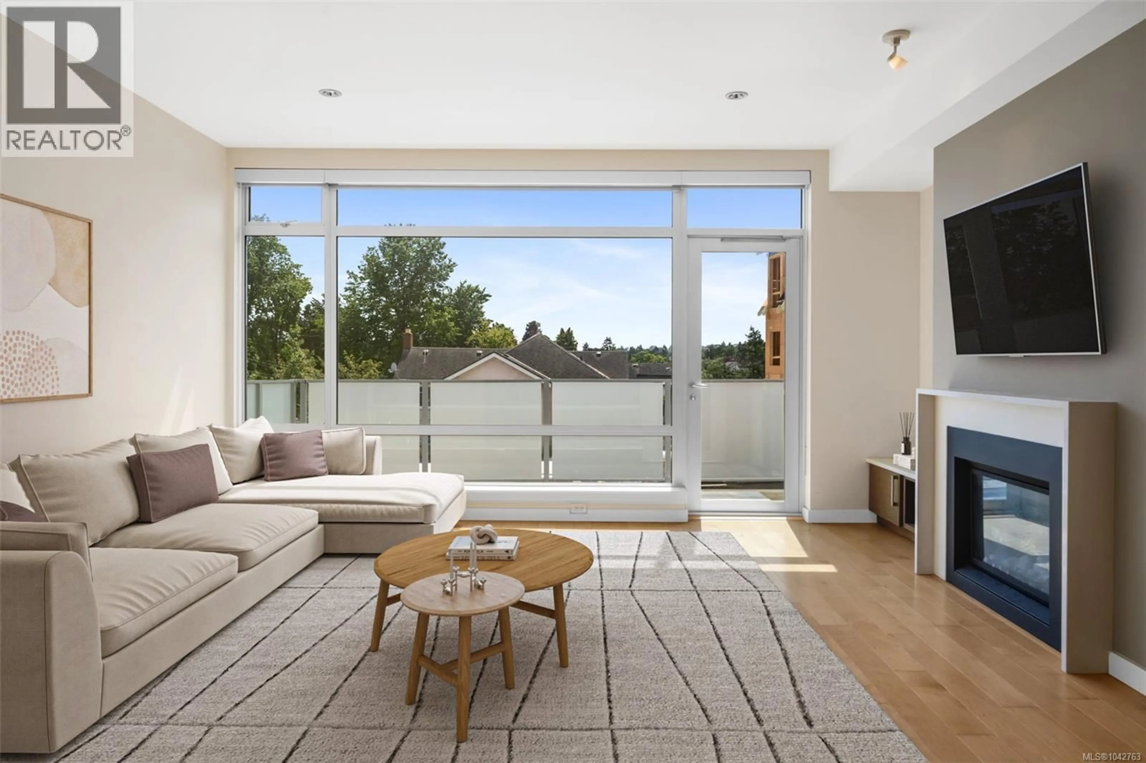 Living room with furniture, unknown for 3 - 2830 IRMA STREET, Victoria British Columbia V9A1S2