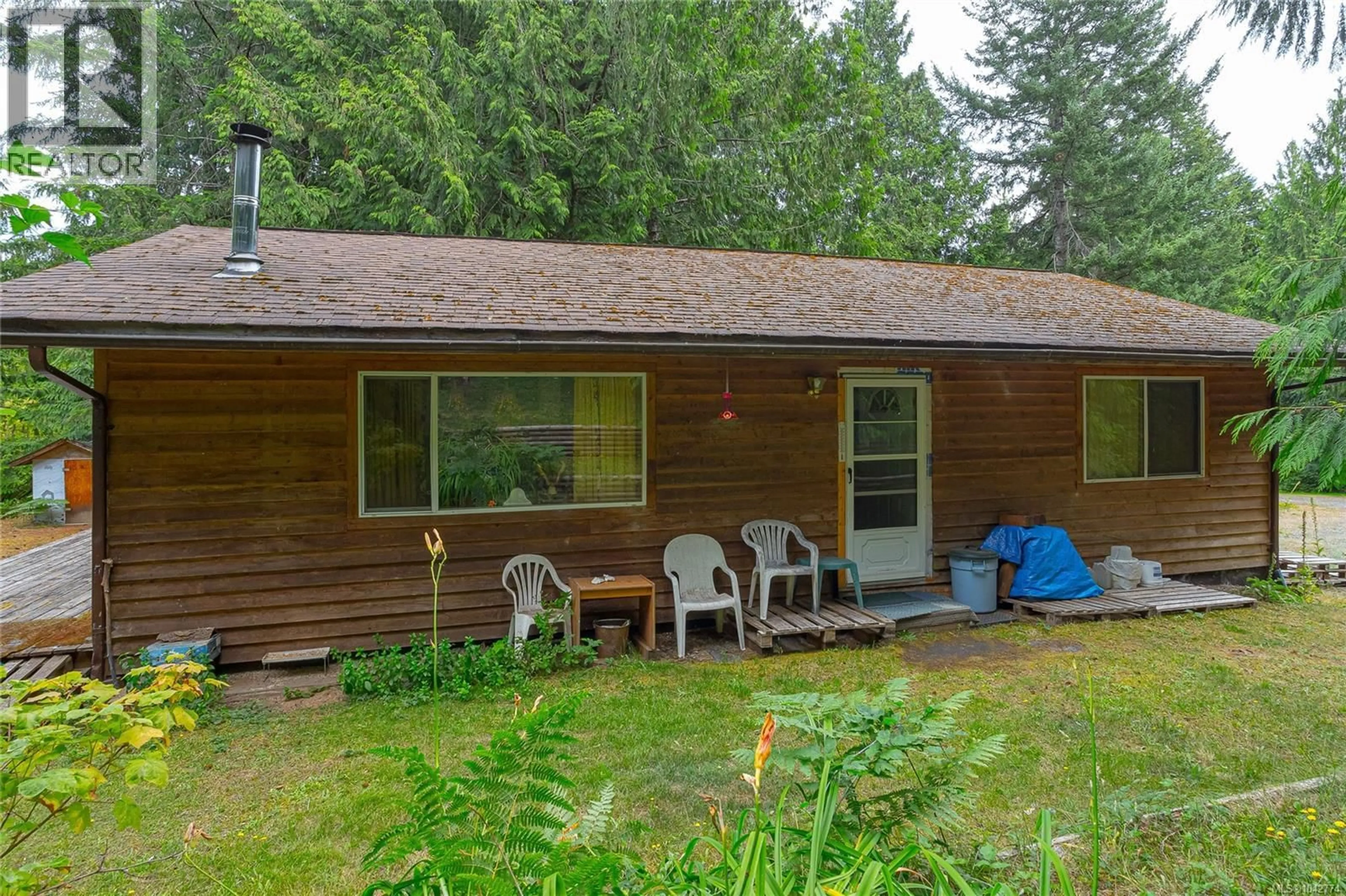 Patio, unknown for 740 SPIDER LAKE ROAD, Qualicum Beach British Columbia V9K2L7