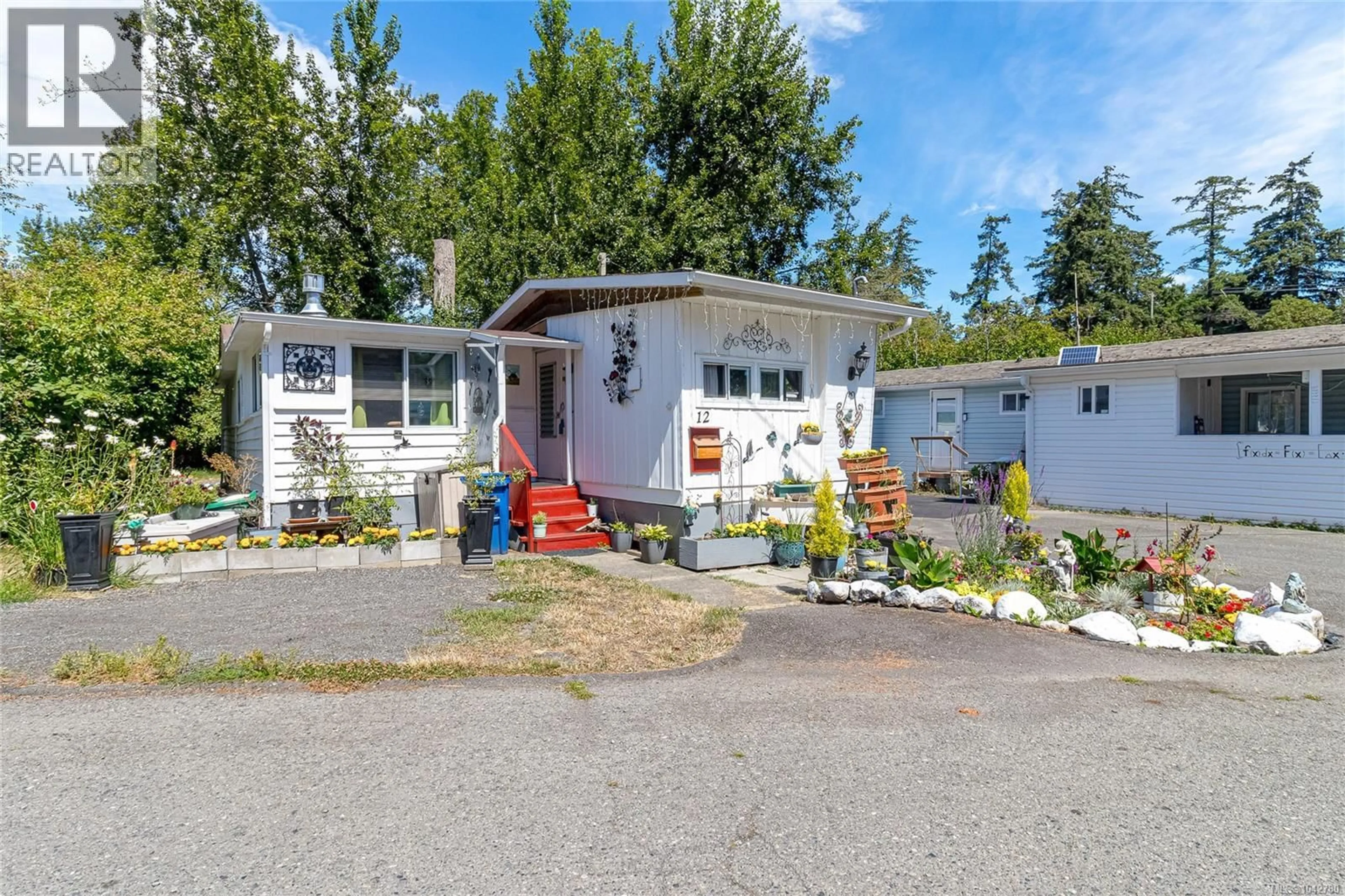 Unknown for 12 - 1201 CRAIGFLOWER ROAD, View Royal British Columbia V9A2X9