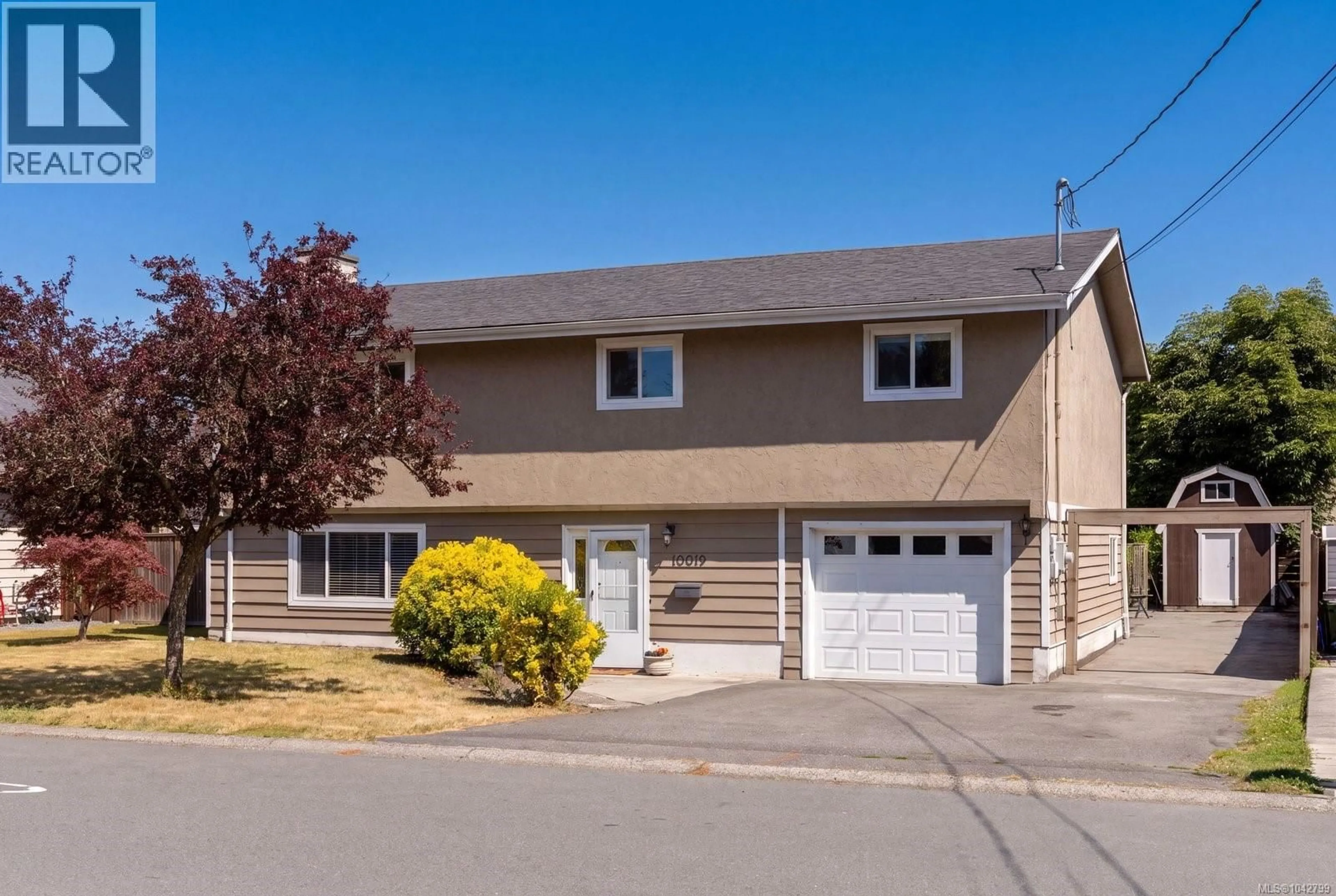 Home with vinyl exterior material, street for 10019 SIDDALL ROAD, Sidney British Columbia V8L3M1
