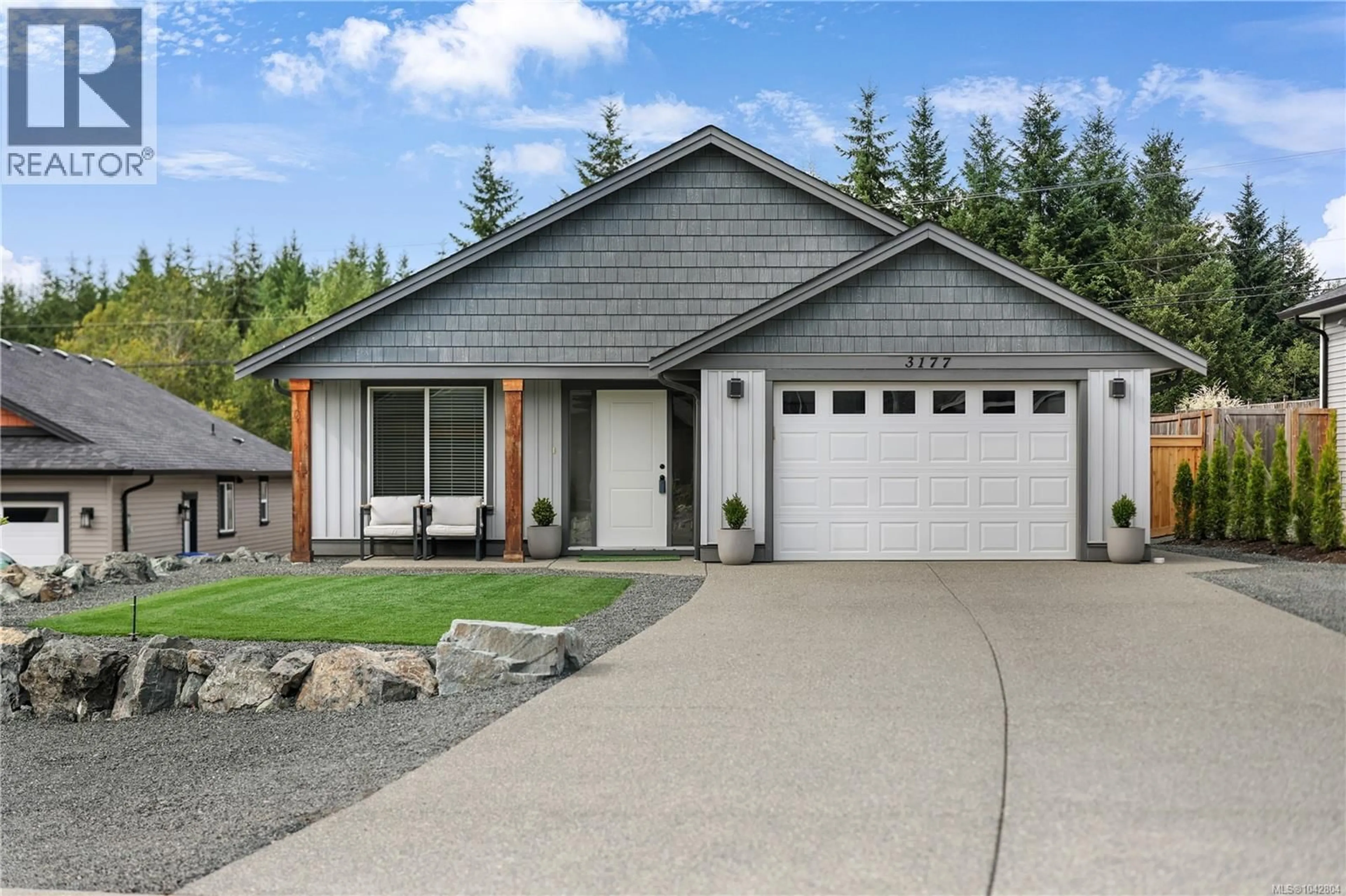 Home with vinyl exterior material, street for 3177 FERNWOOD LANE, Port Alberni British Columbia V9Y0C4