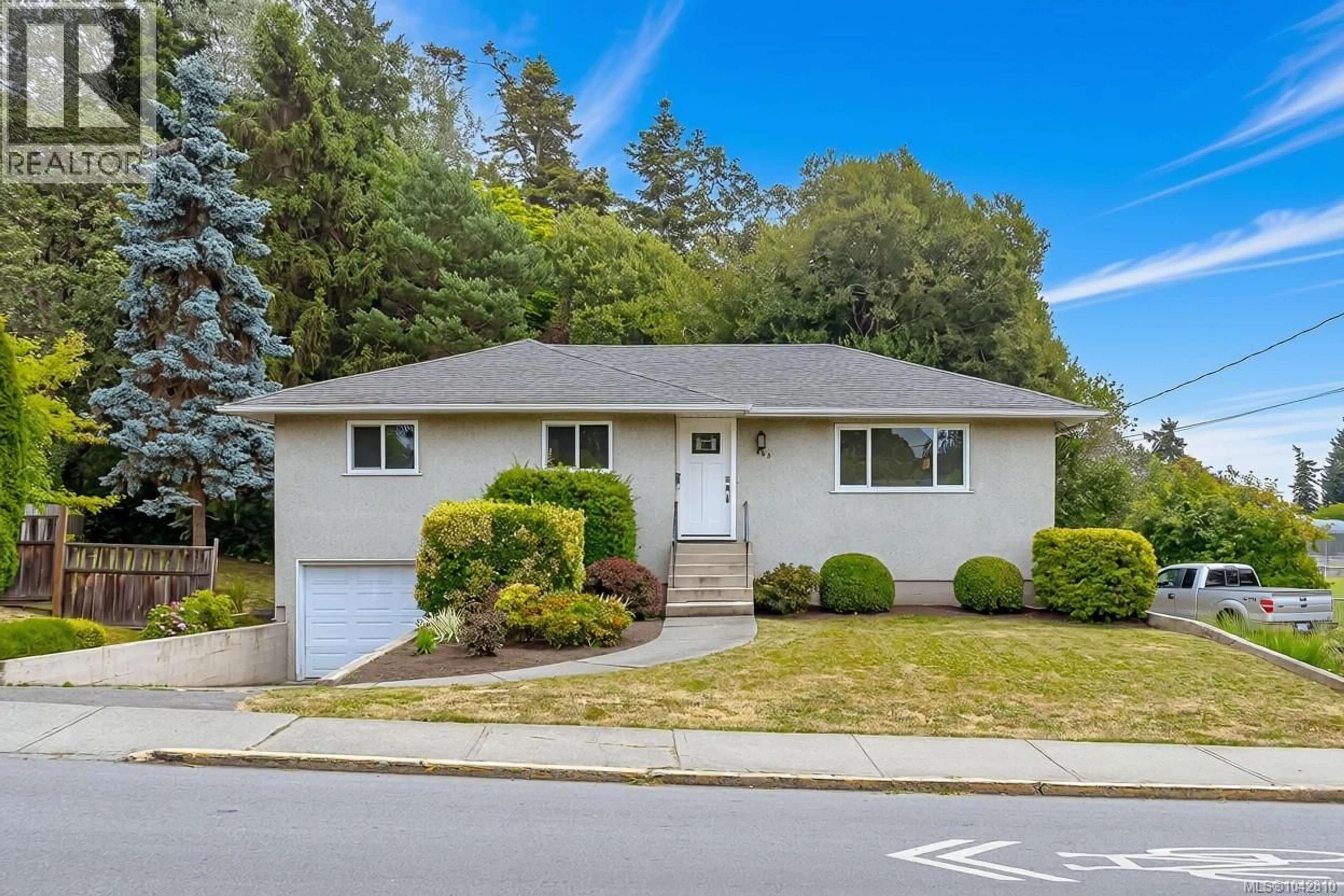 Home with vinyl exterior material, street for 883 LAMPSON STREET, Esquimalt British Columbia V9A6B6
