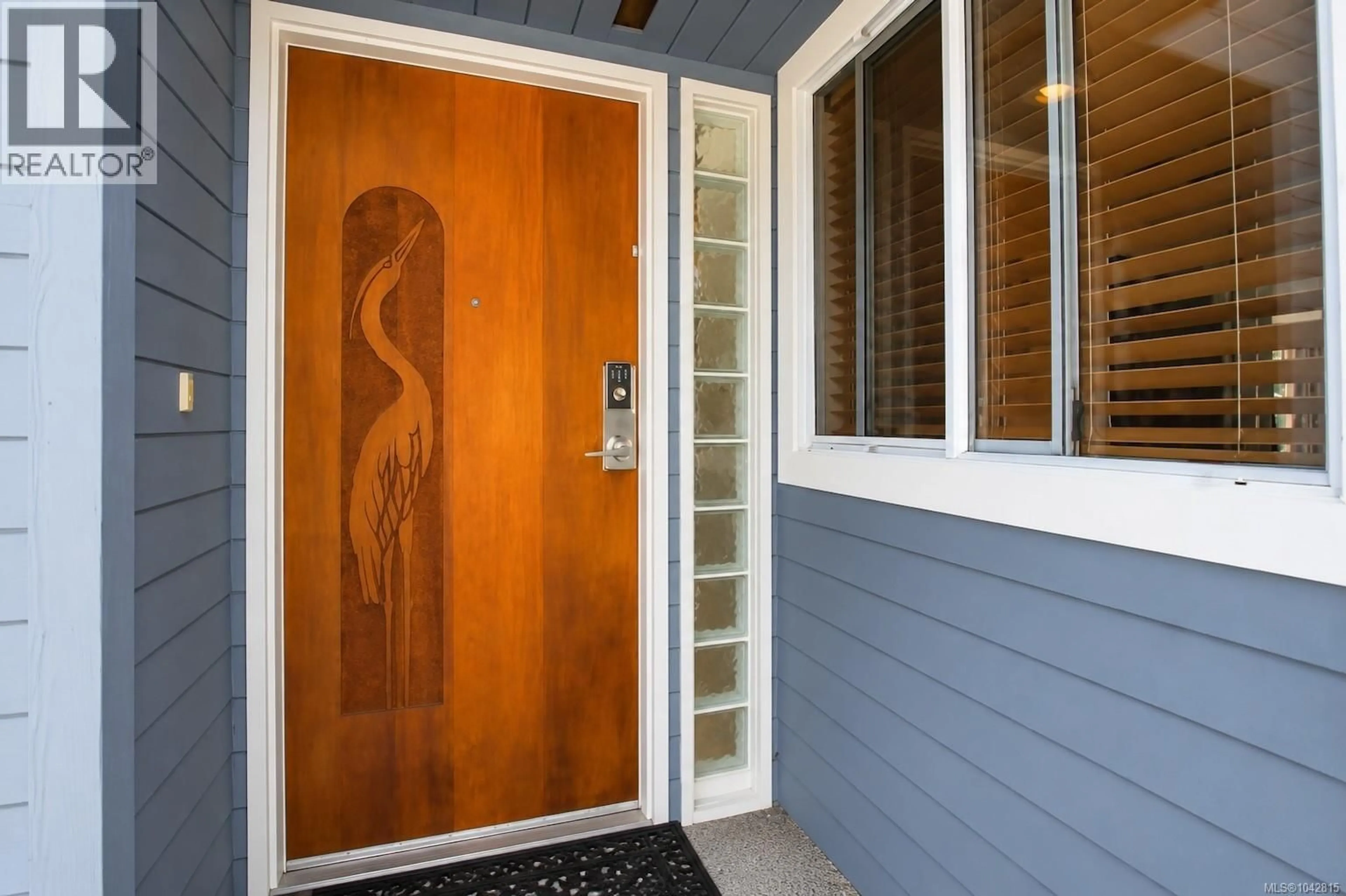 Indoor entryway for 322 - 1600 STROULGER ROAD, Nanoose Bay British Columbia V9P9B7