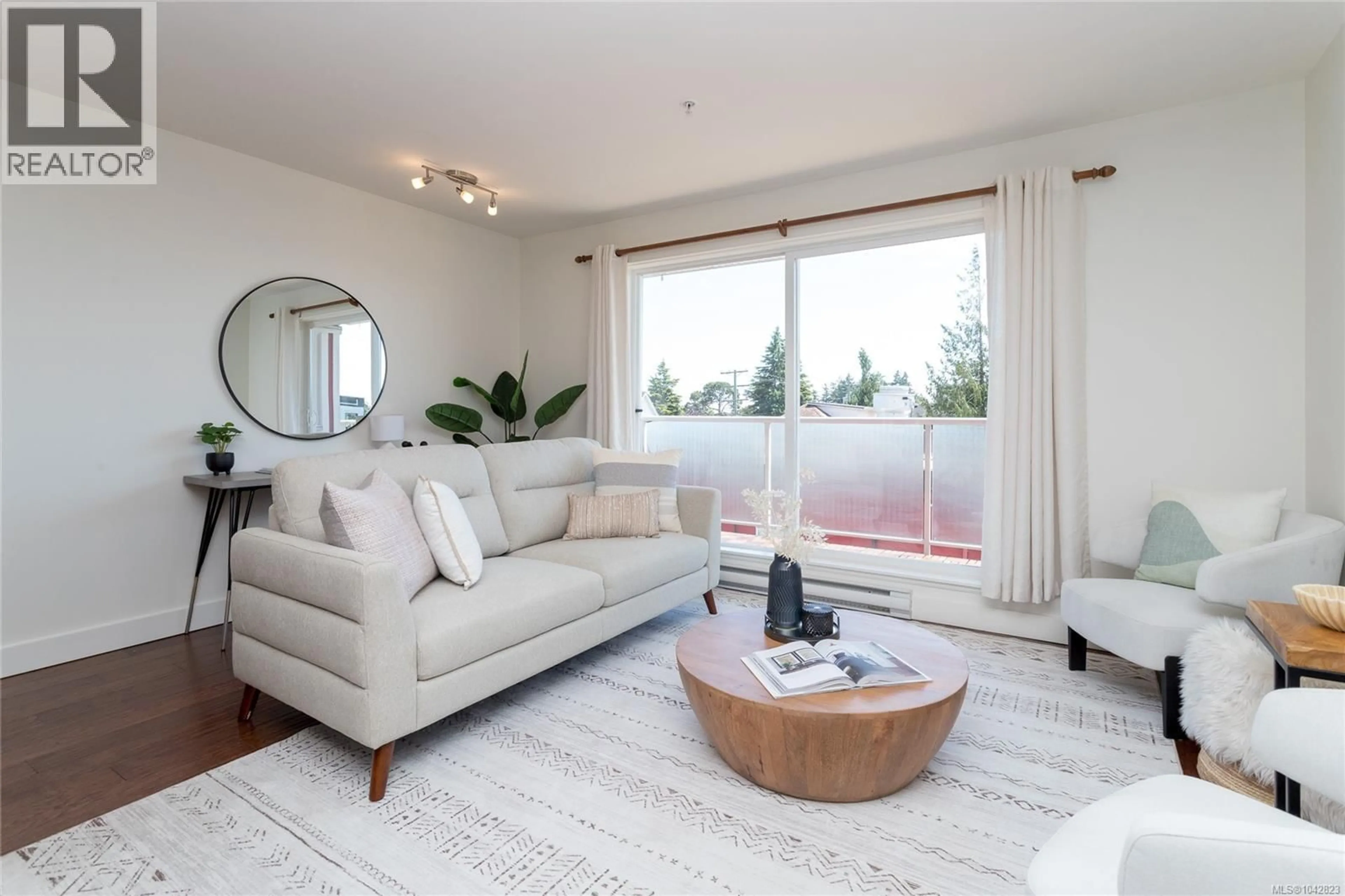 Living room with furniture, unknown for 320 - 1315 ESQUIMALT ROAD, Esquimalt British Columbia V9A3P5