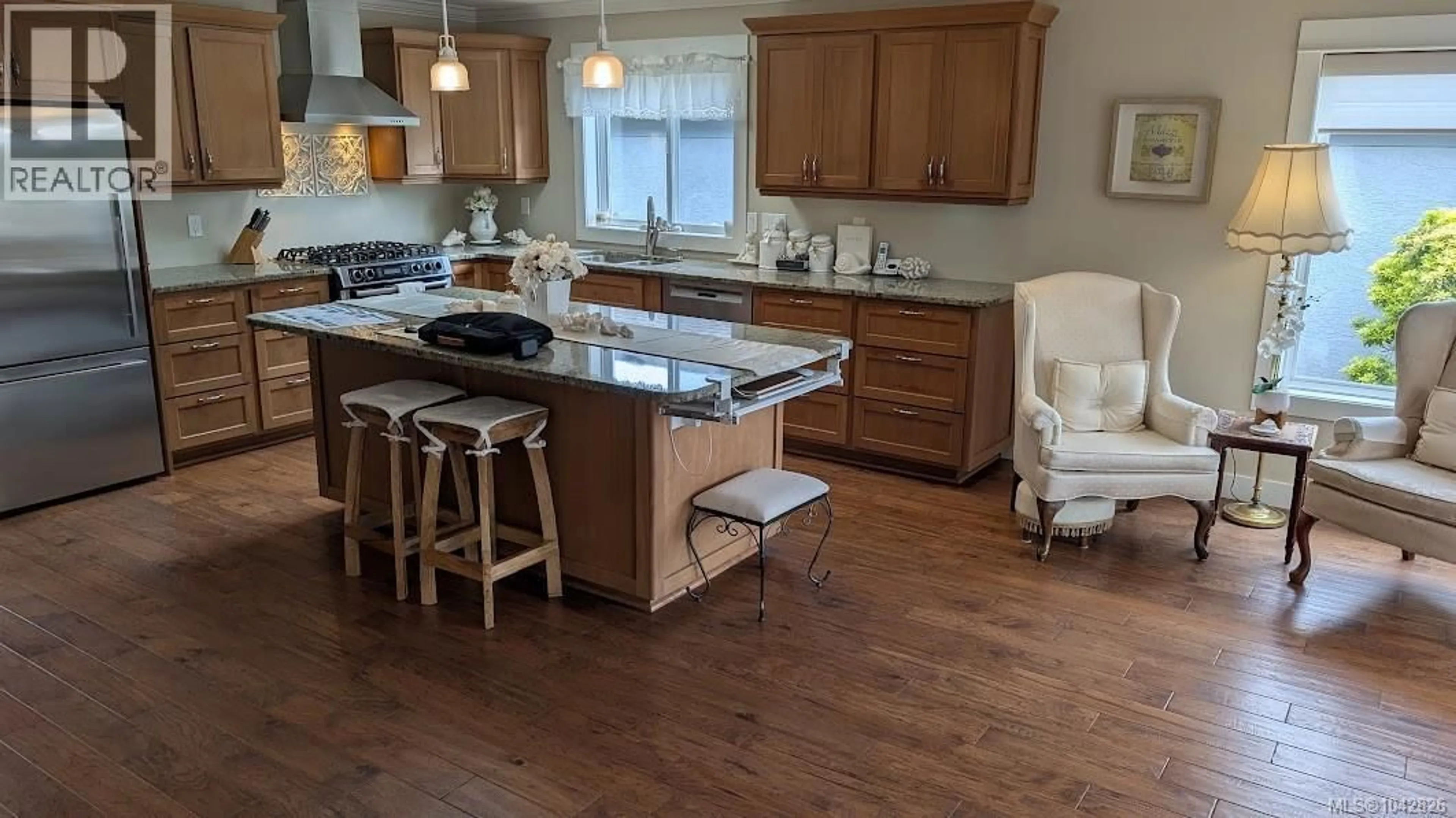 Open concept kitchen, unknown for 1307 OCEANSIDE DRIVE, Qualicum Beach British Columbia V9K2K4