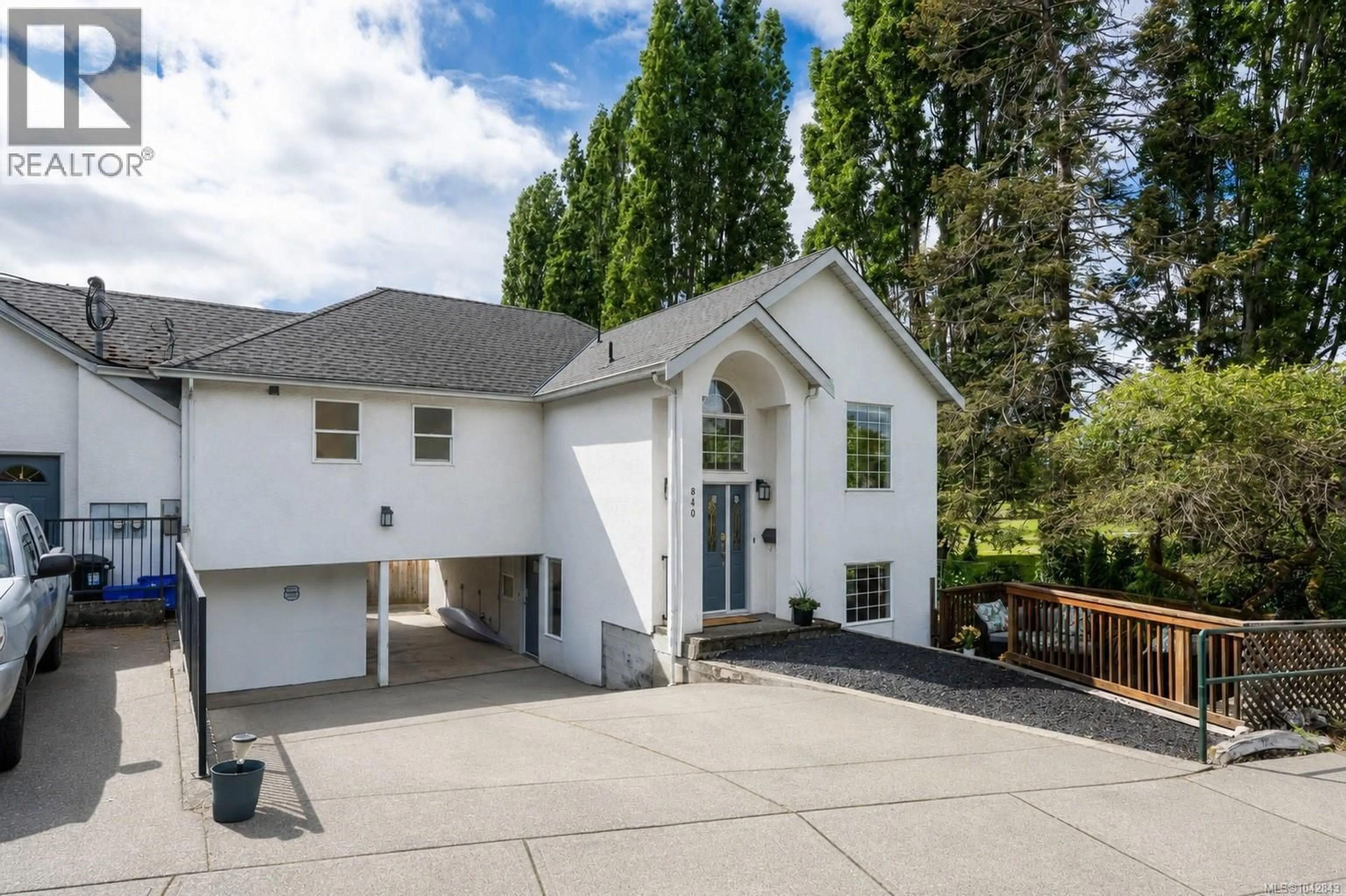 Unknown for 840 TILLICUM ROAD, Esquimalt British Columbia V9A1Z7
