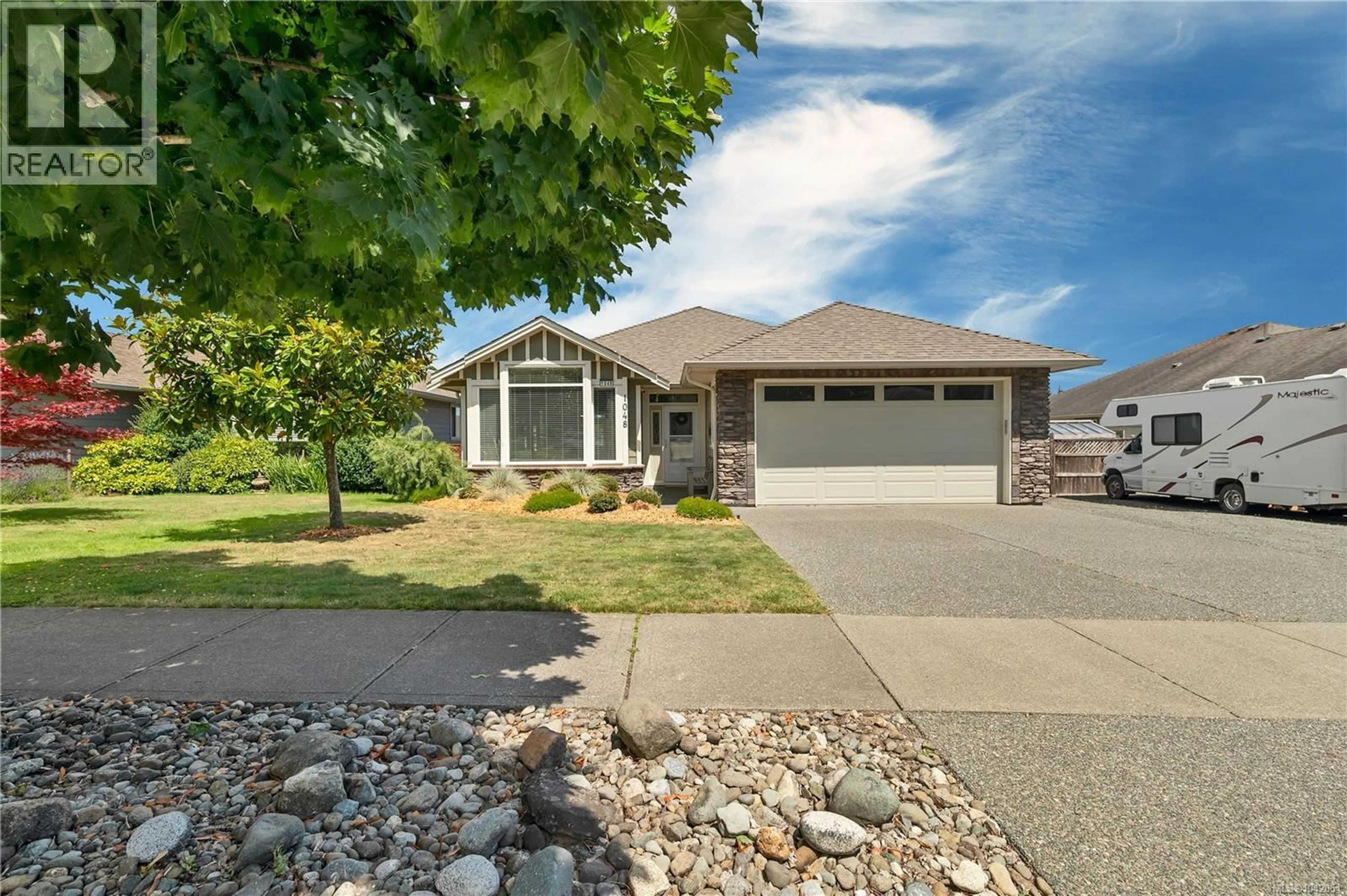 Home with vinyl exterior material, street for 1048 CORDERO CRESCENT, Campbell River British Columbia V9H0B7