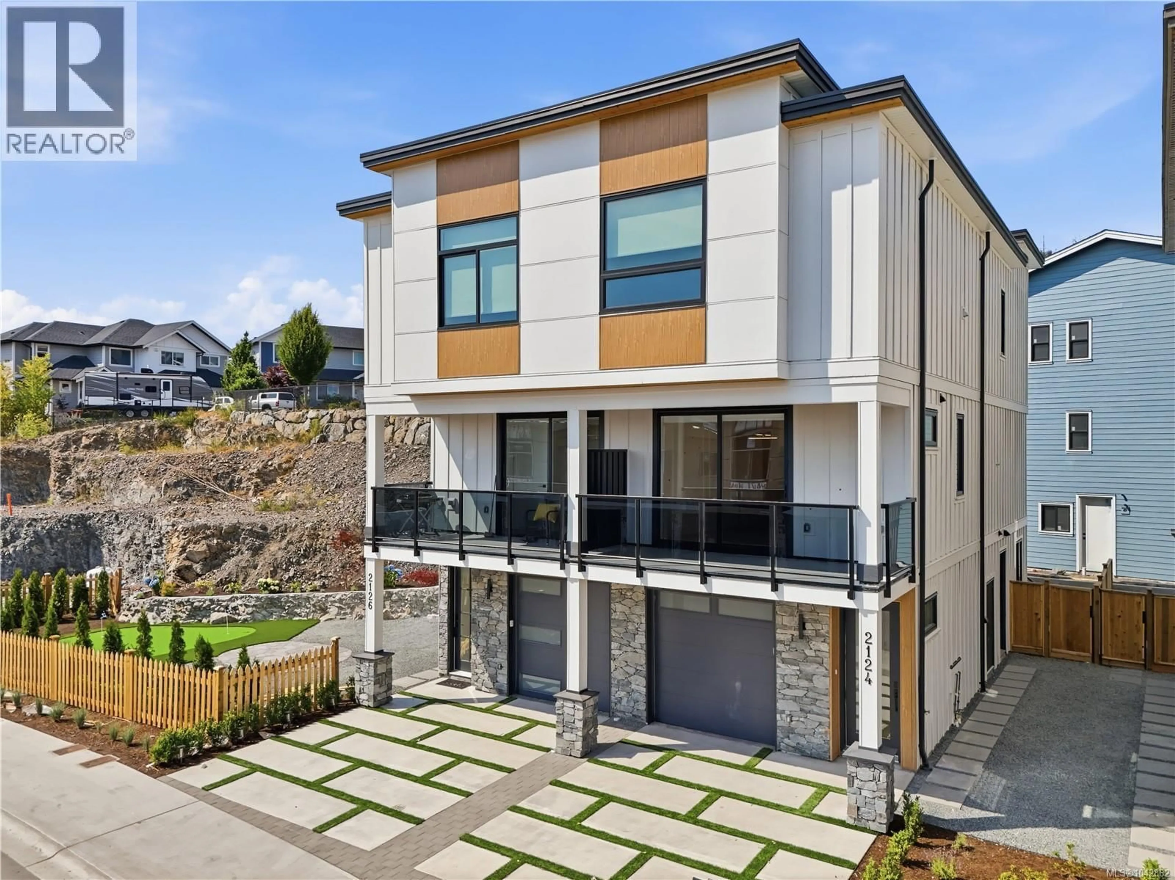 Home with brick exterior material, street for 2124 KINGBIRD DRIVE, Langford British Columbia V9B0E7