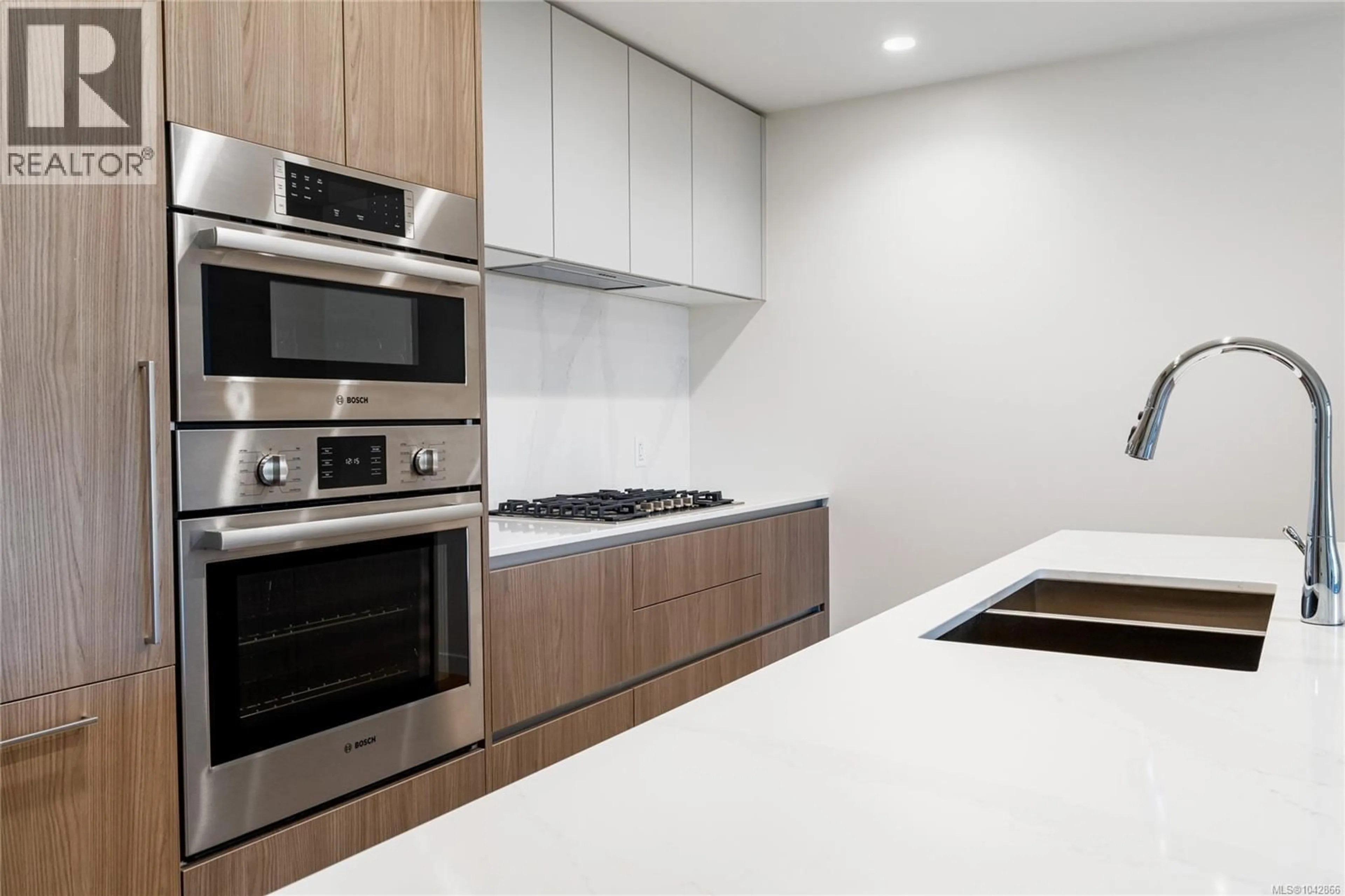 Standard kitchen, unknown for 1012 - 2000 HANNINGTON ROAD, Langford British Columbia V9B6R6
