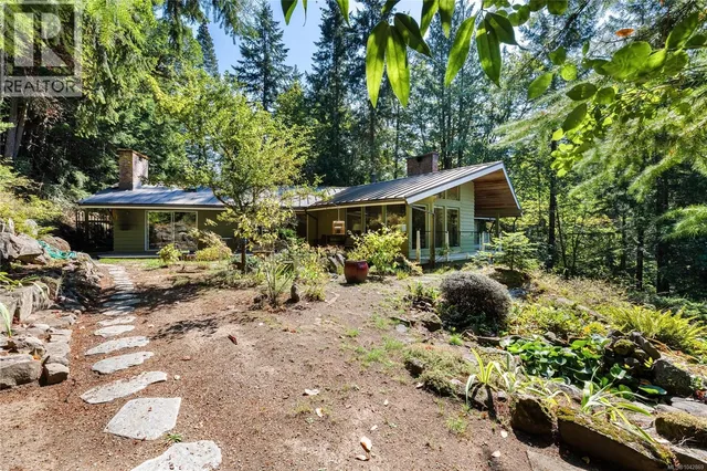 212 SUNSET DRIVE, Salt Spring 4