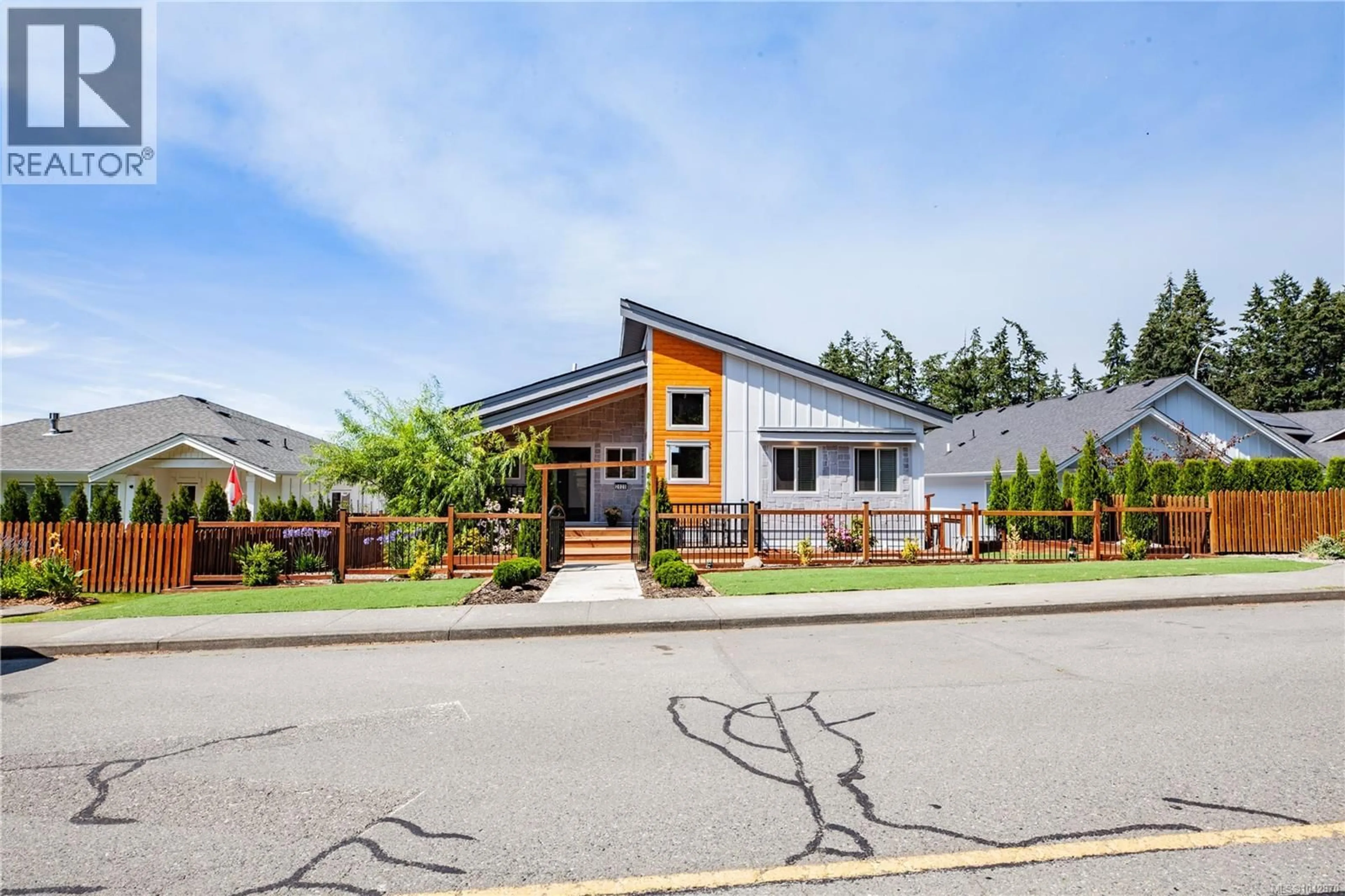 Home with vinyl exterior material, unknown for 2020 ERNEST LANE, Duncan British Columbia V9L0H1