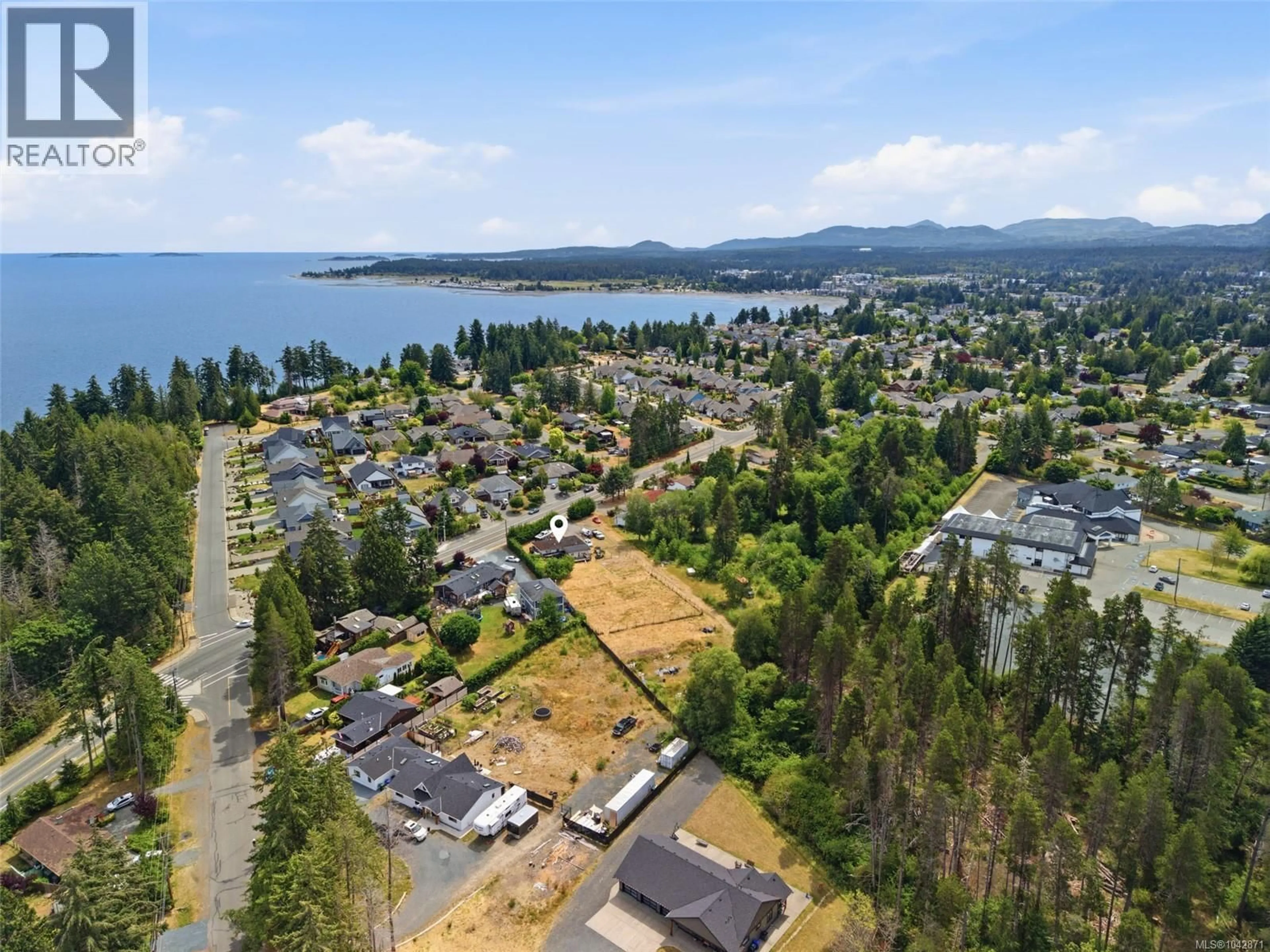 A pic from outside/outdoor area/front of a property/back of a property/a pic from drone, water/lake/river/ocean view for 617 TEMPLE STREET, Parksville British Columbia V9P1A5