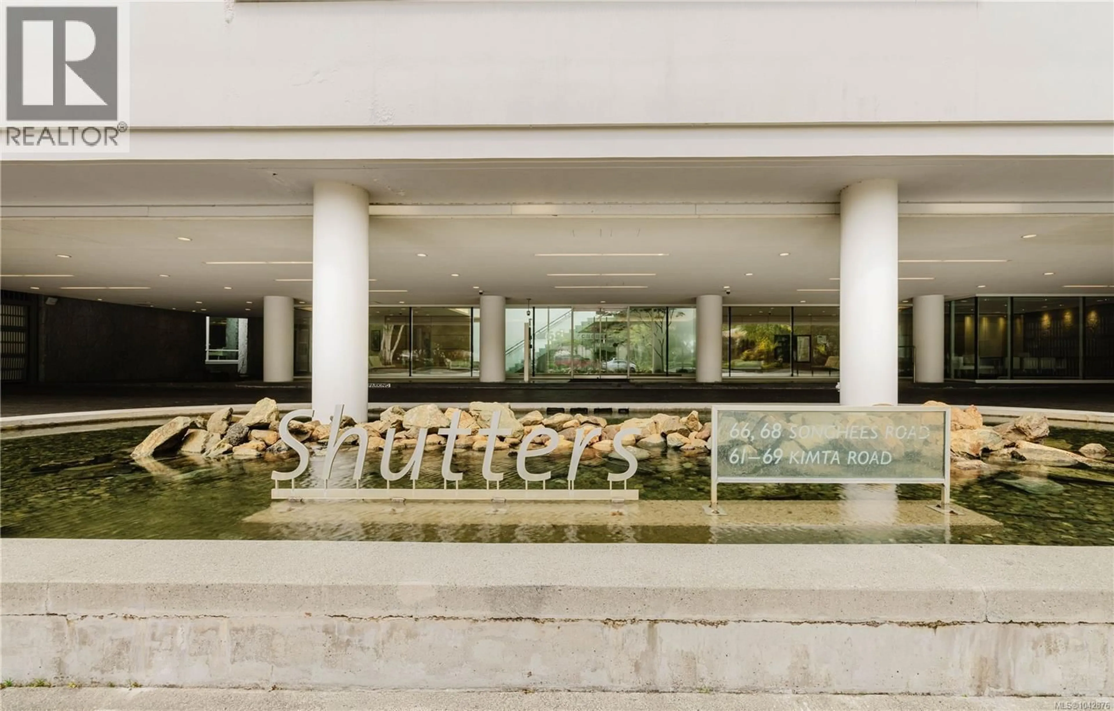 Lobby for 120 - 68 SONGHEES ROAD, Victoria British Columbia V9A0A3