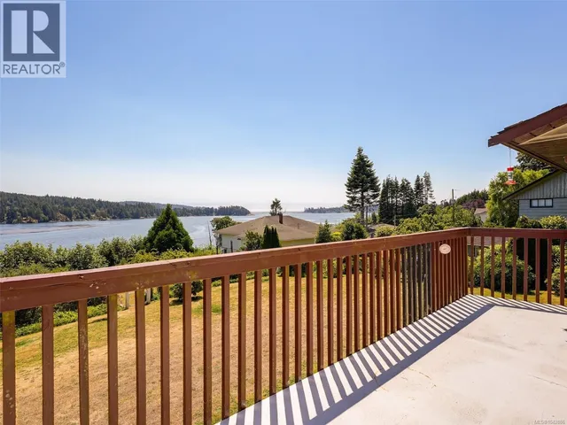 2022 CHARTERS ROAD, Sooke 3