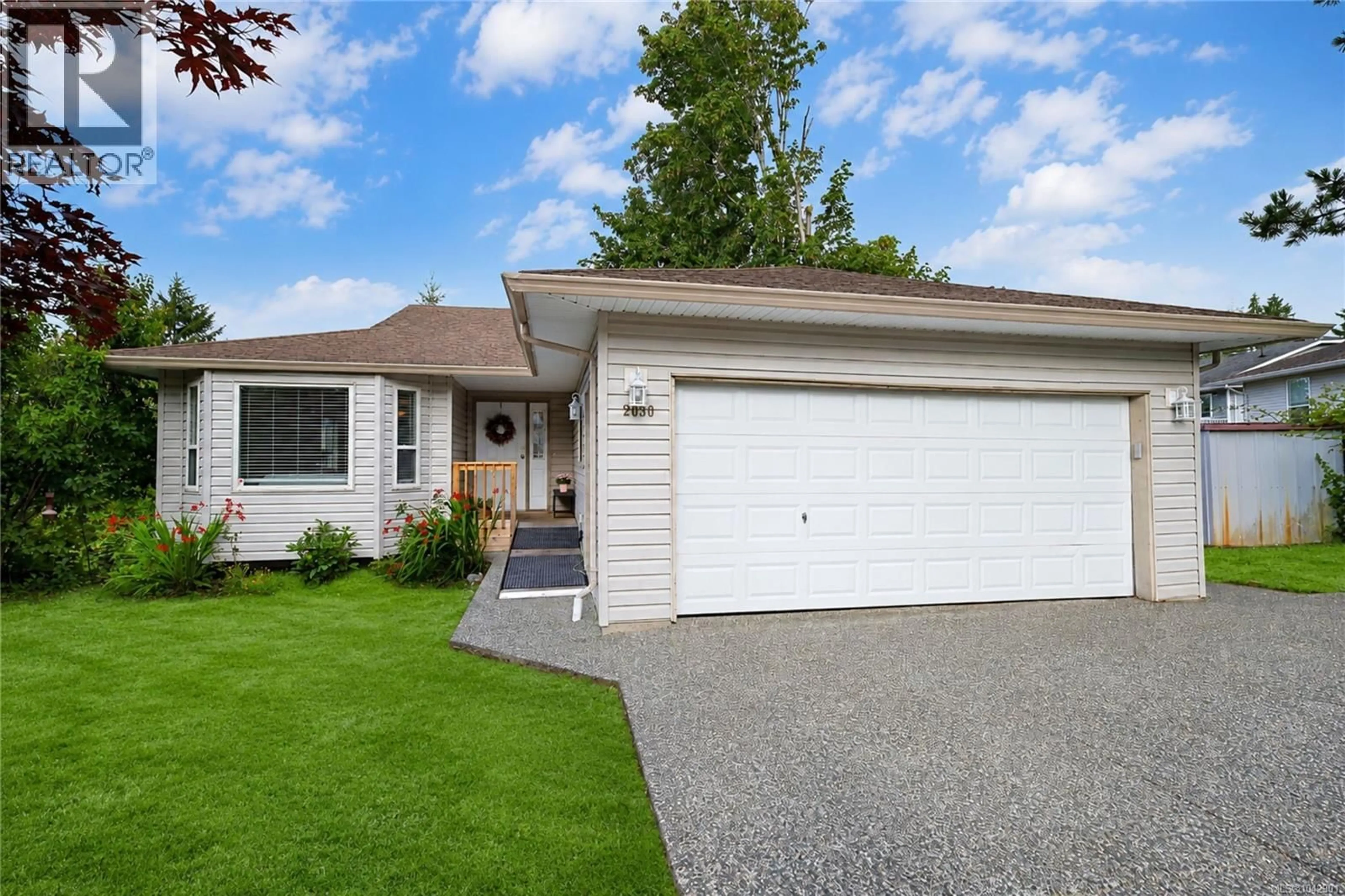Home with vinyl exterior material, street for 2030 PLACID CRESCENT, Nanaimo British Columbia V9R6P9