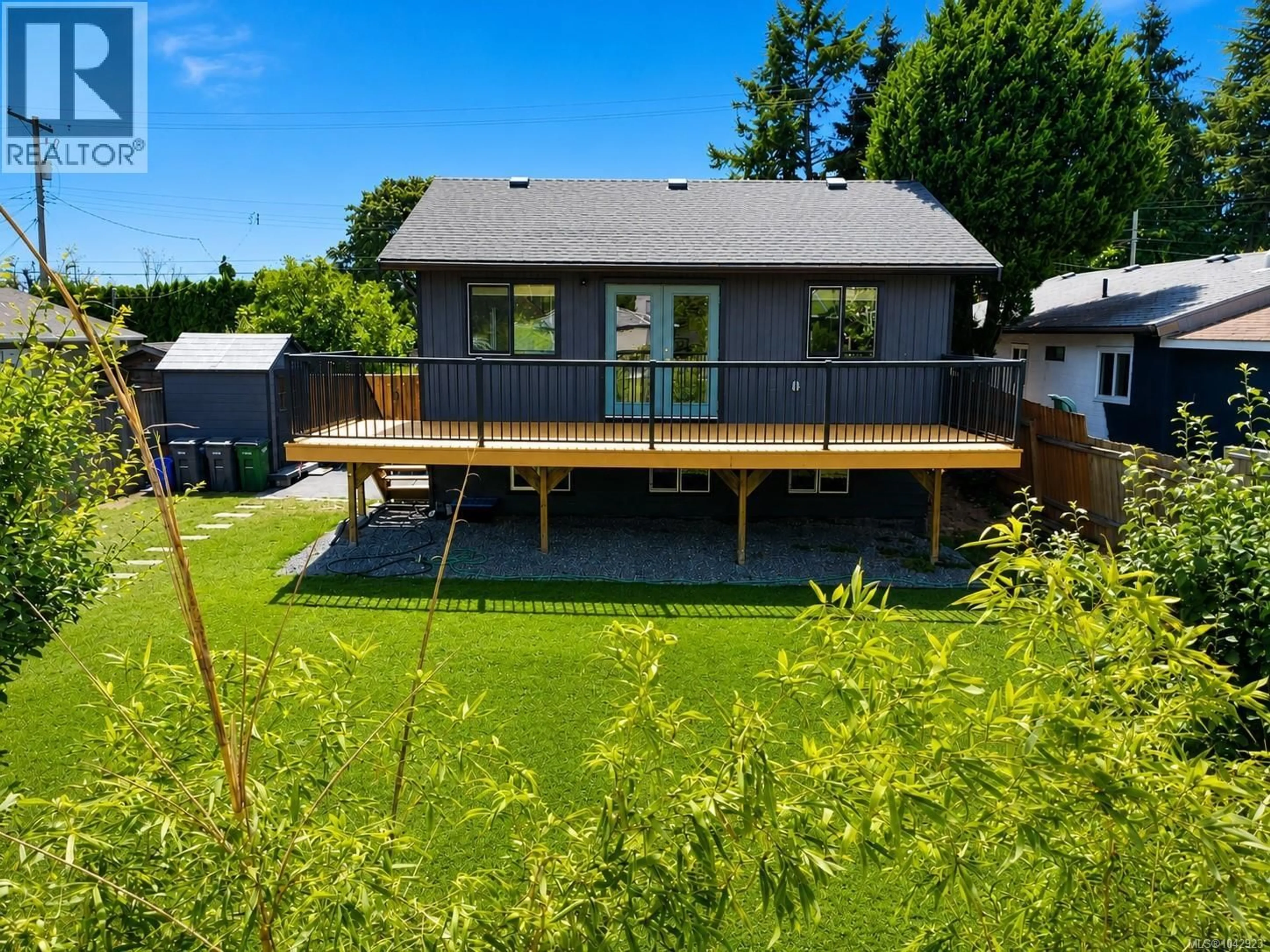 A pic from outside/outdoor area/front of a property/back of a property/a pic from drone, water/lake/river/ocean view for 1246 ROY ROAD, Saanich British Columbia V8Z2X7