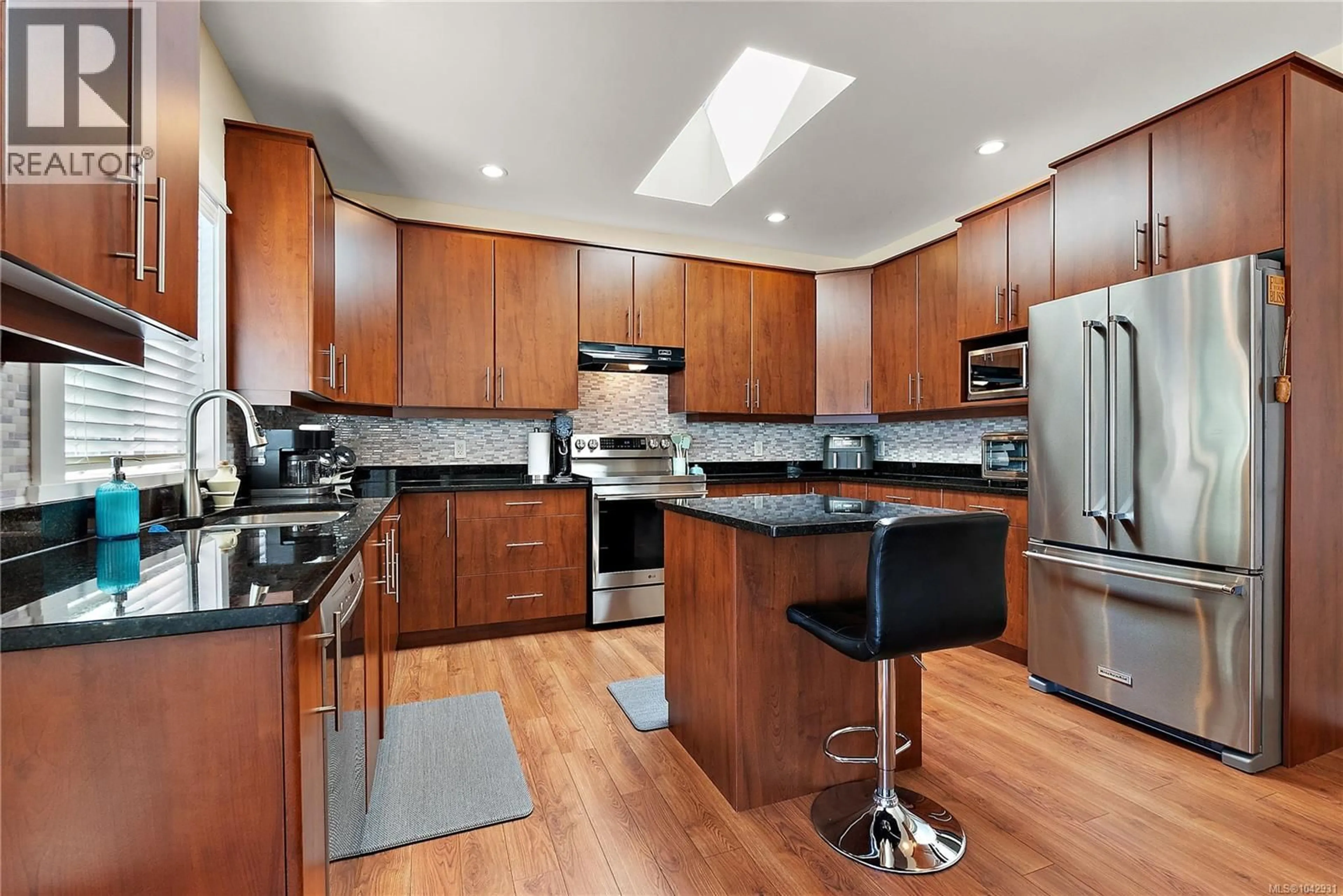 Unknown for 2364 CHILCO ROAD, View Royal British Columbia V8Z3K6