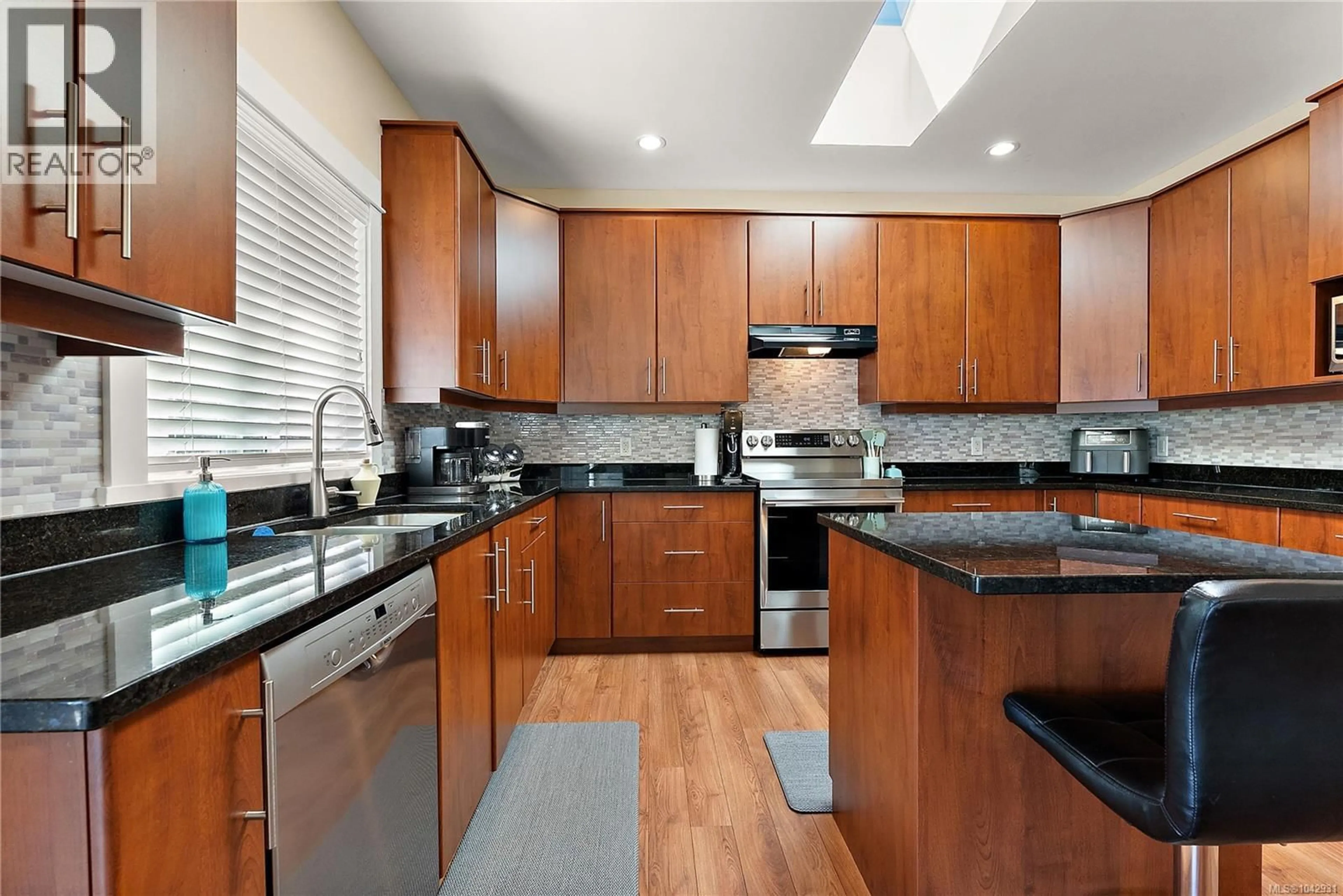 Unknown for 2364 CHILCO ROAD, View Royal British Columbia V8Z3K6