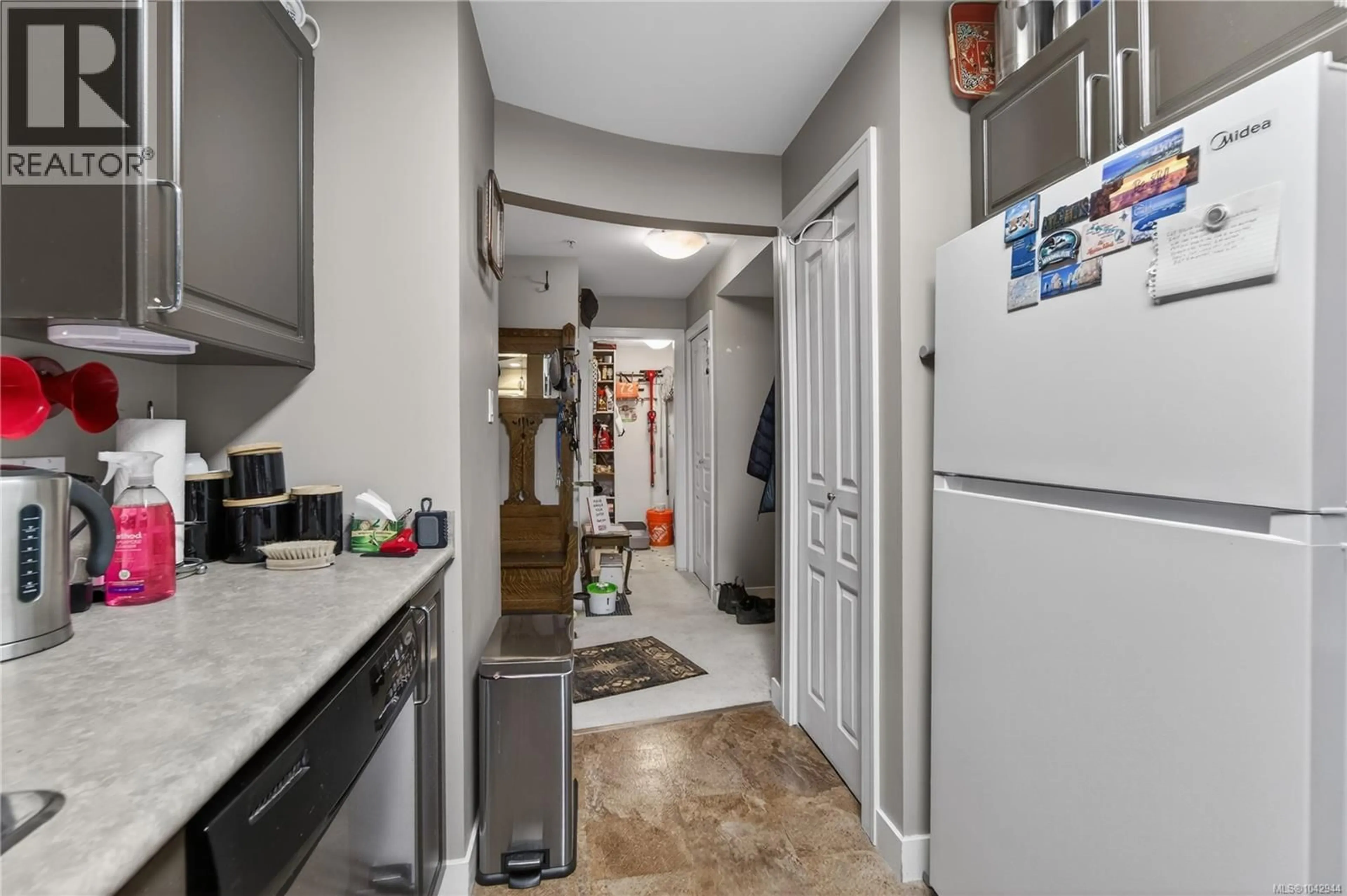 Standard kitchen, ceramic/tile floor for 204 - 799 BLACKBERRY ROAD, Saanich British Columbia V8X5J3