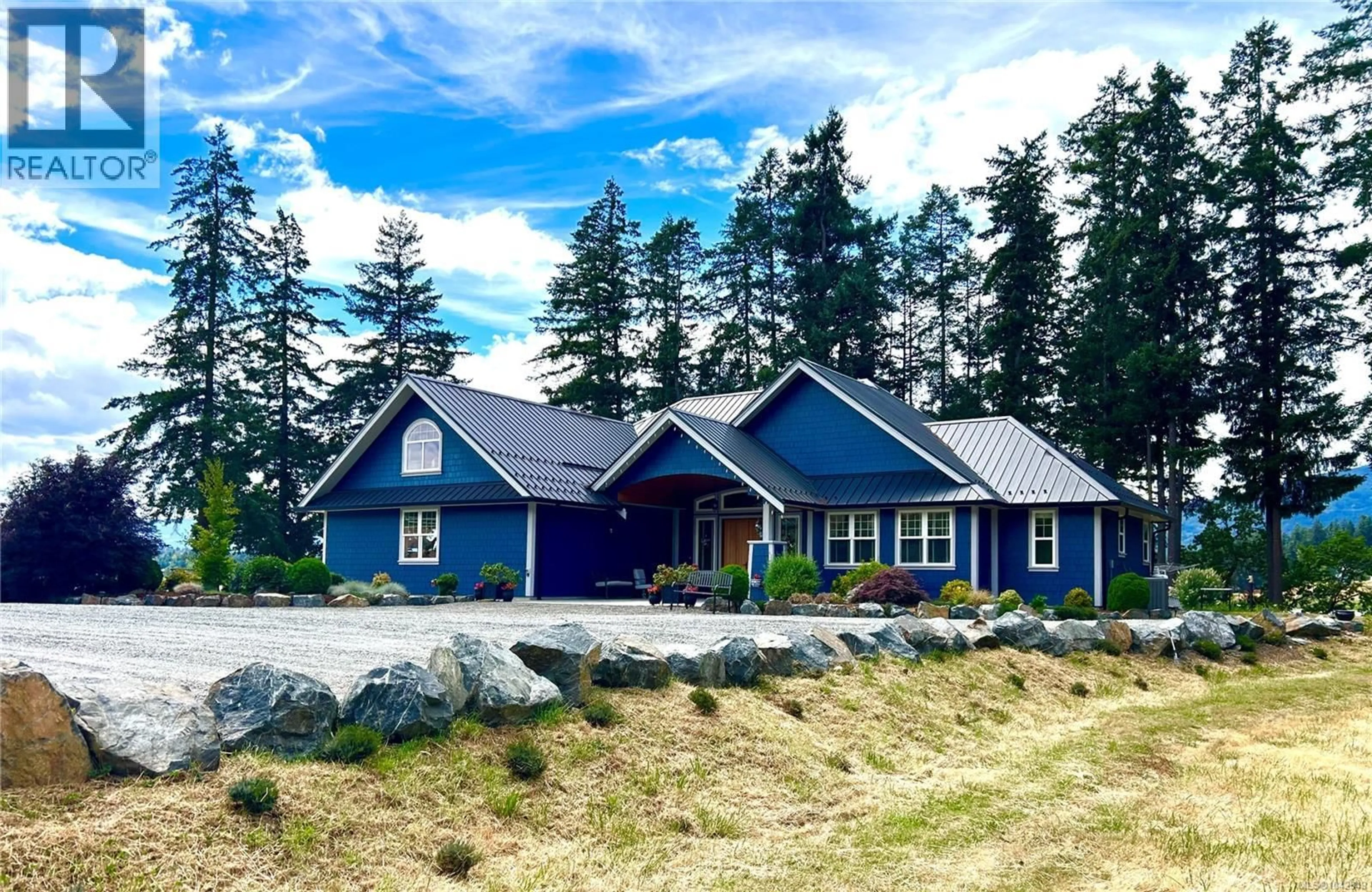 Home with vinyl exterior material, unknown for 6458 DIANA DRIVE, Duncan British Columbia V9L5V3