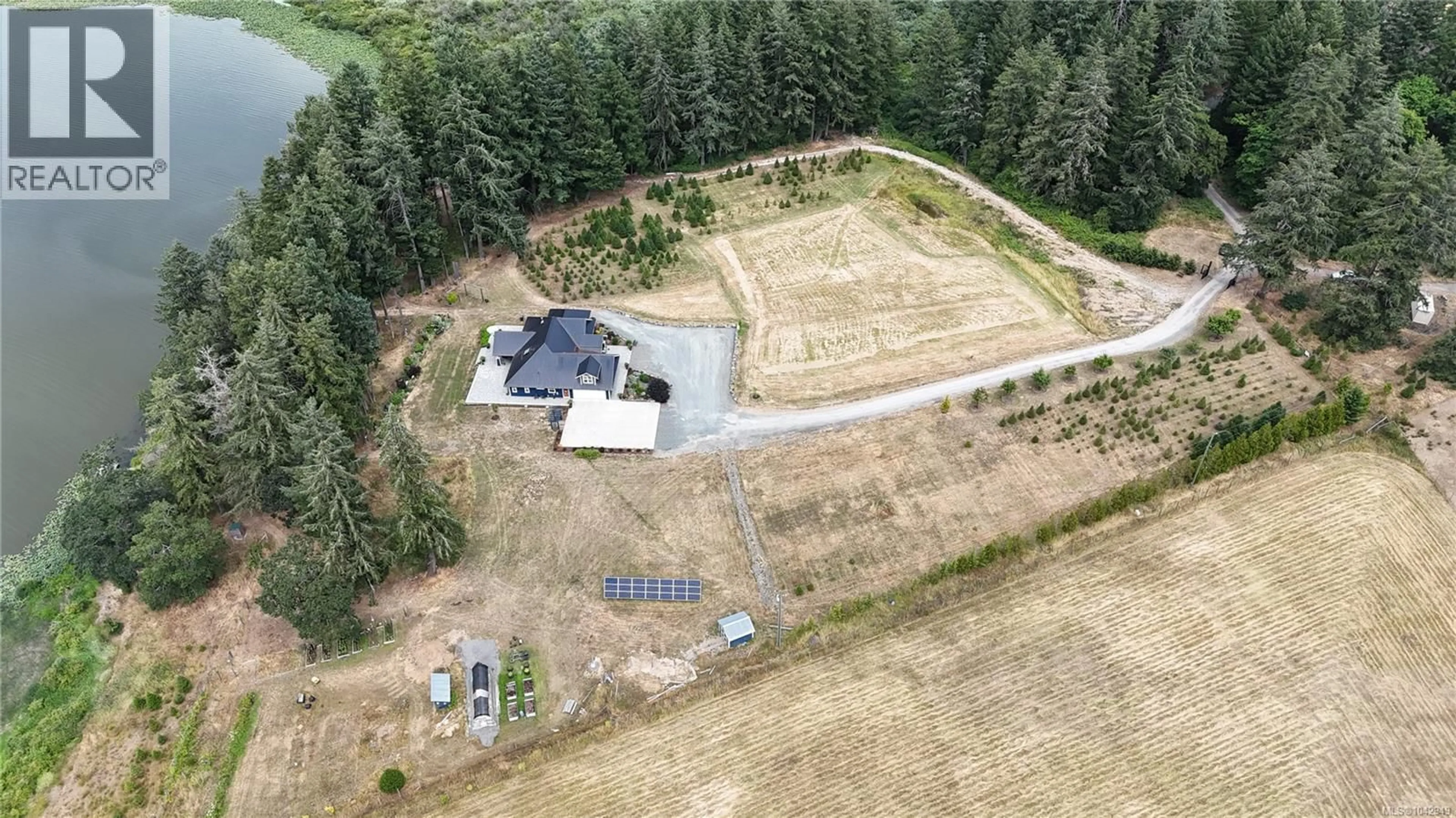 A pic from outside/outdoor area/front of a property/back of a property/a pic from drone, building for 6458 DIANA DRIVE, Duncan British Columbia V9L5V3
