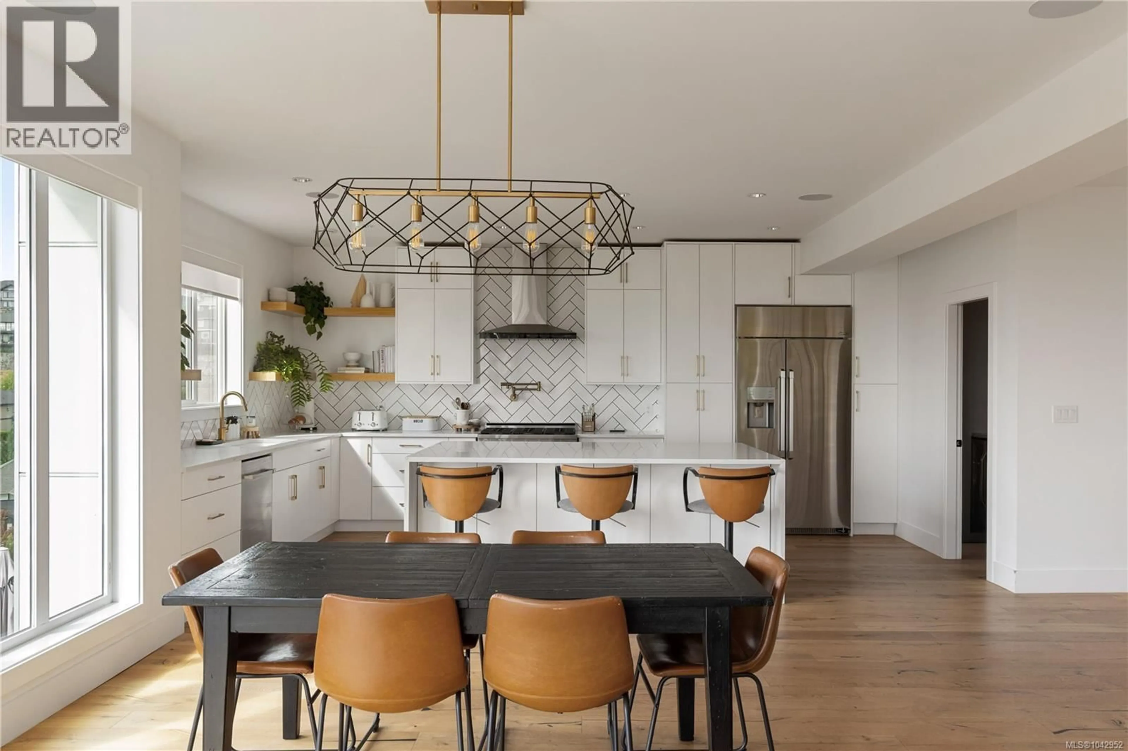 Open concept kitchen, ceramic/tile floor for 1149 SPIRIT COURT, Langford British Columbia V9B0G8