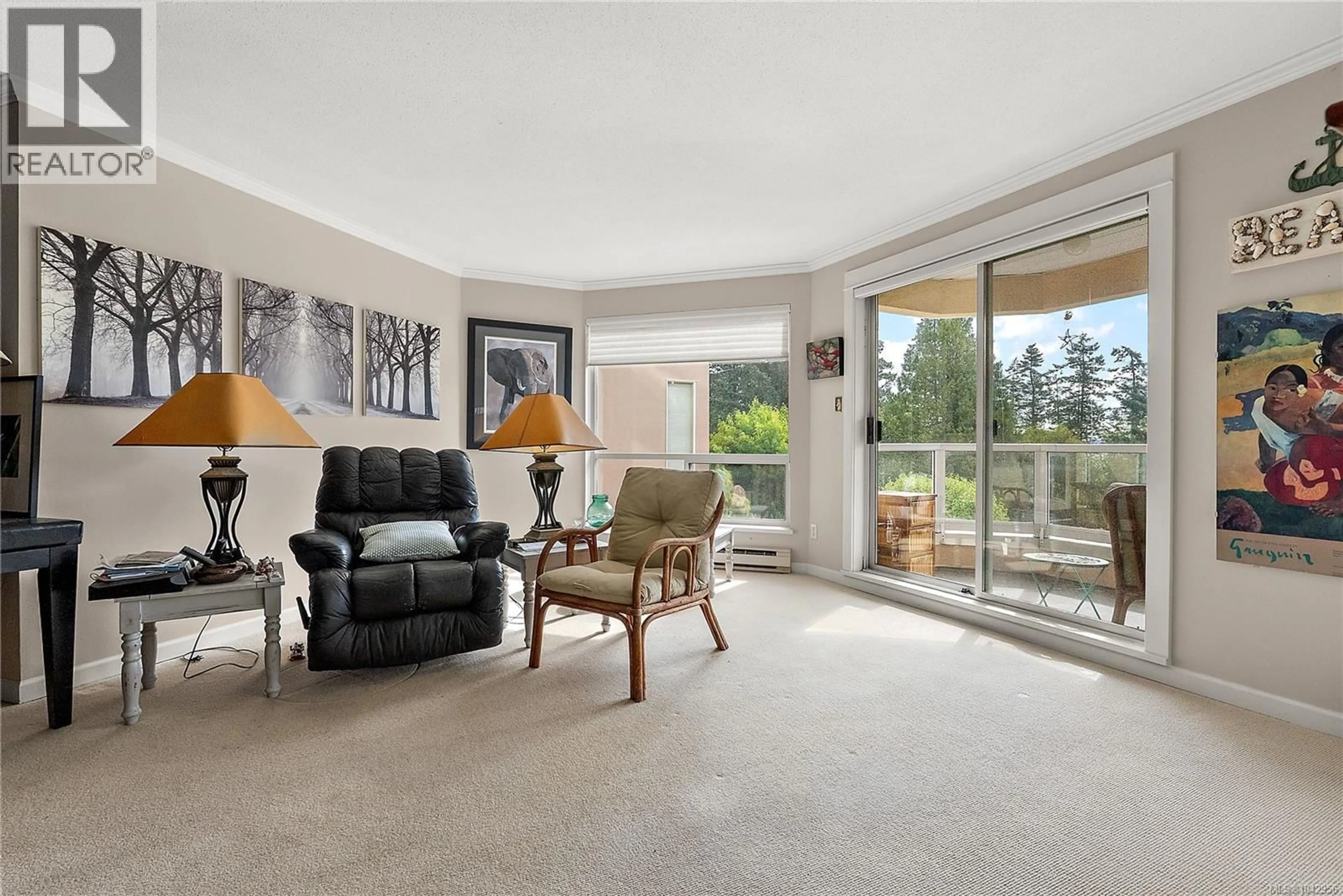 Living room with furniture, unknown for 2171 - 2600 FERGUSON ROAD, Central Saanich British Columbia V8M2C1