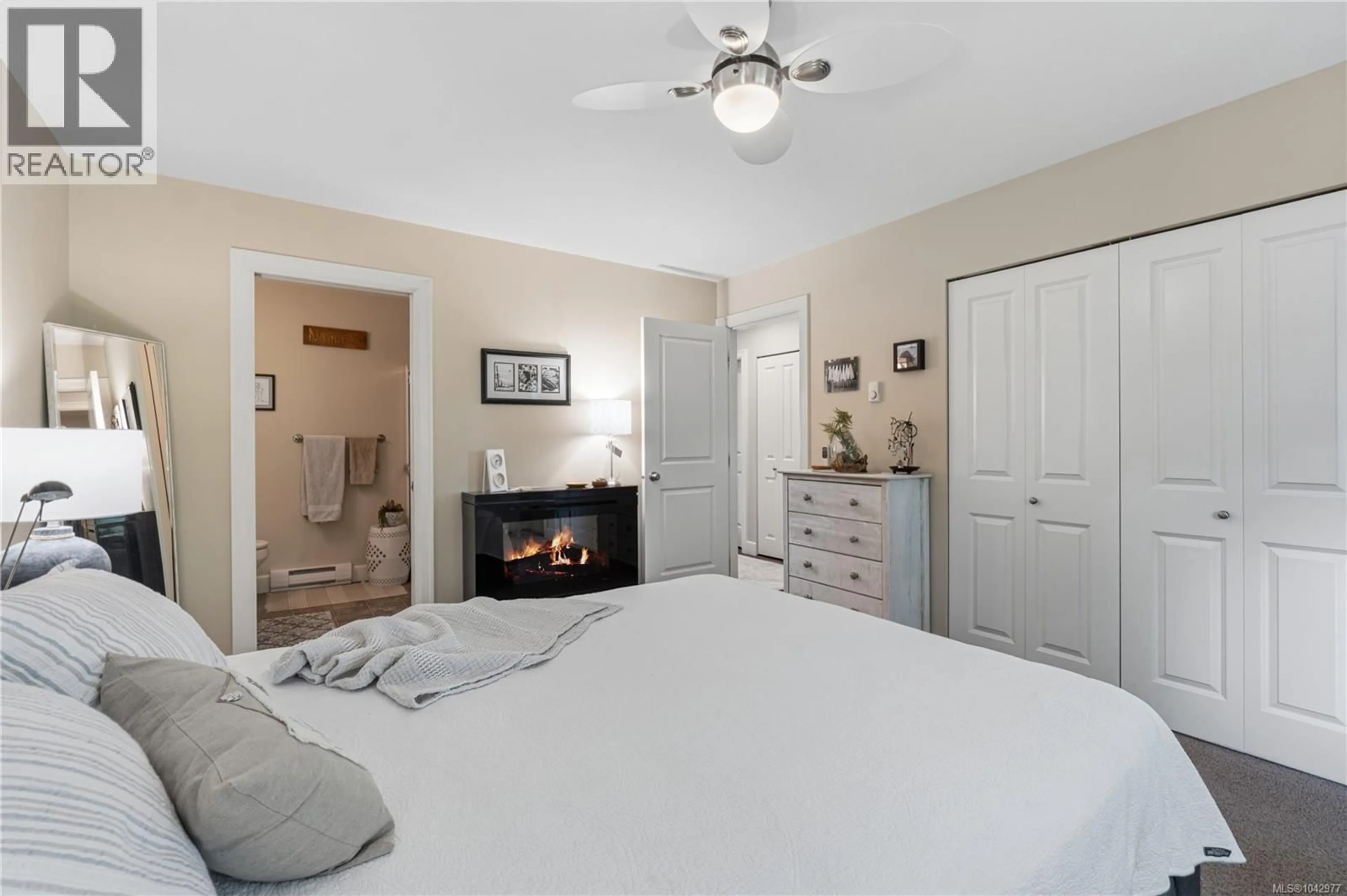 Bedroom with bed, unknown for 202 - 4442 HEDGESTONE PLACE, Nanaimo British Columbia V9T0E6
