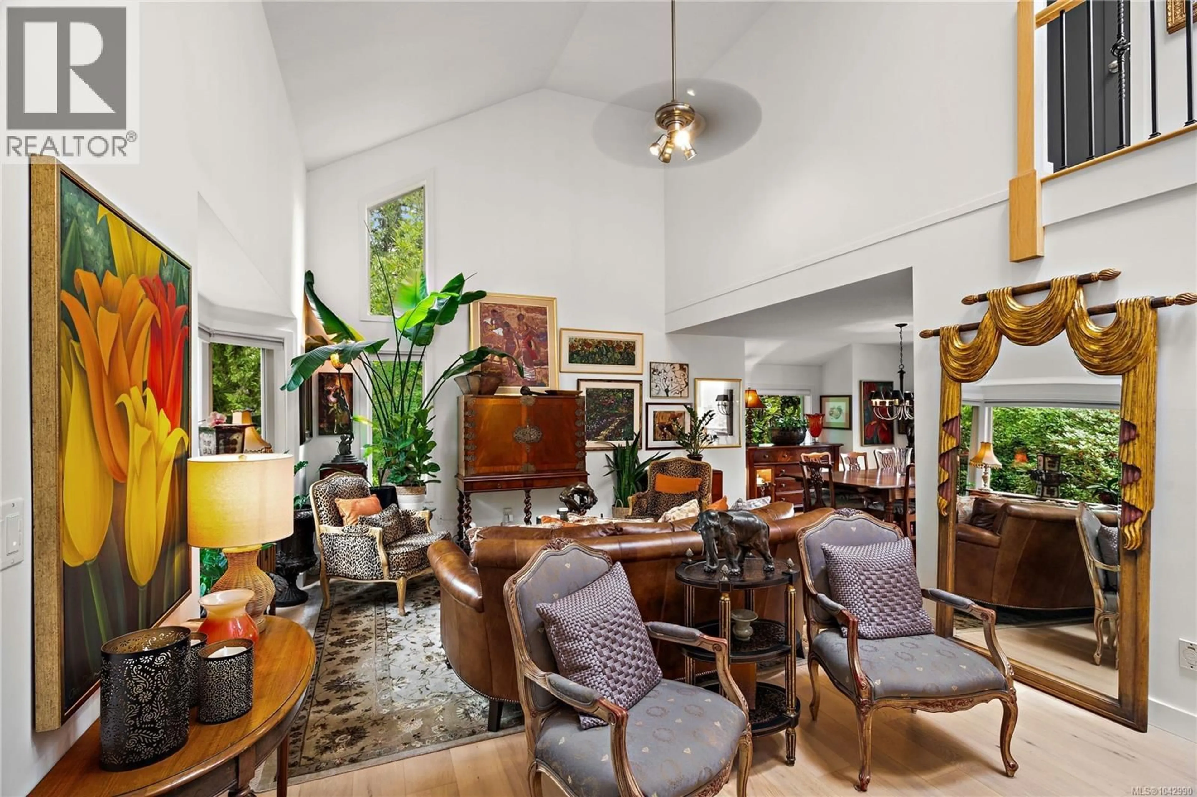Lobby for 11007 CEDAR LANE, North Saanich British Columbia V8L5R1