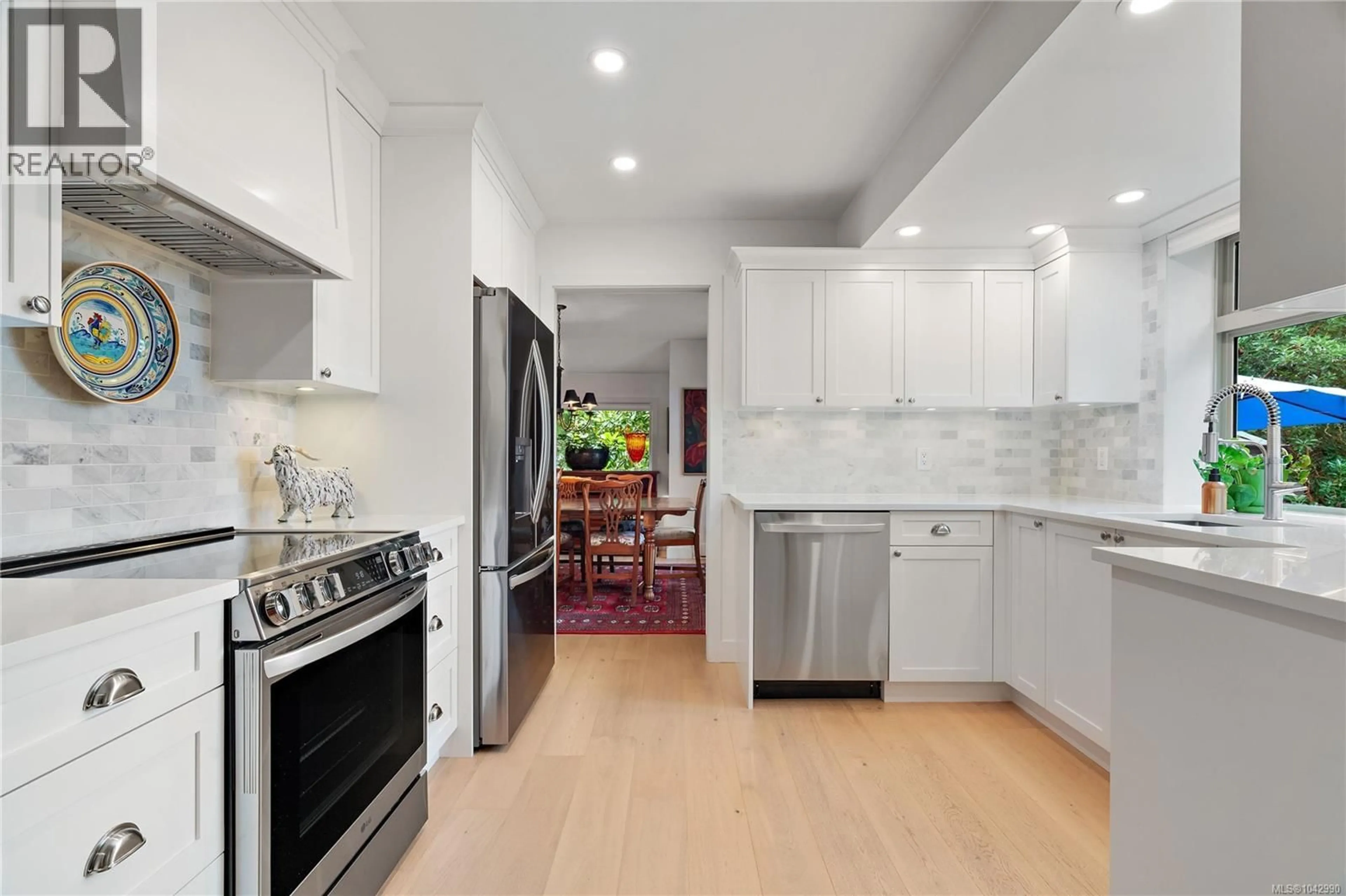 Contemporary kitchen, ceramic/tile floor for 11007 CEDAR LANE, North Saanich British Columbia V8L5R1