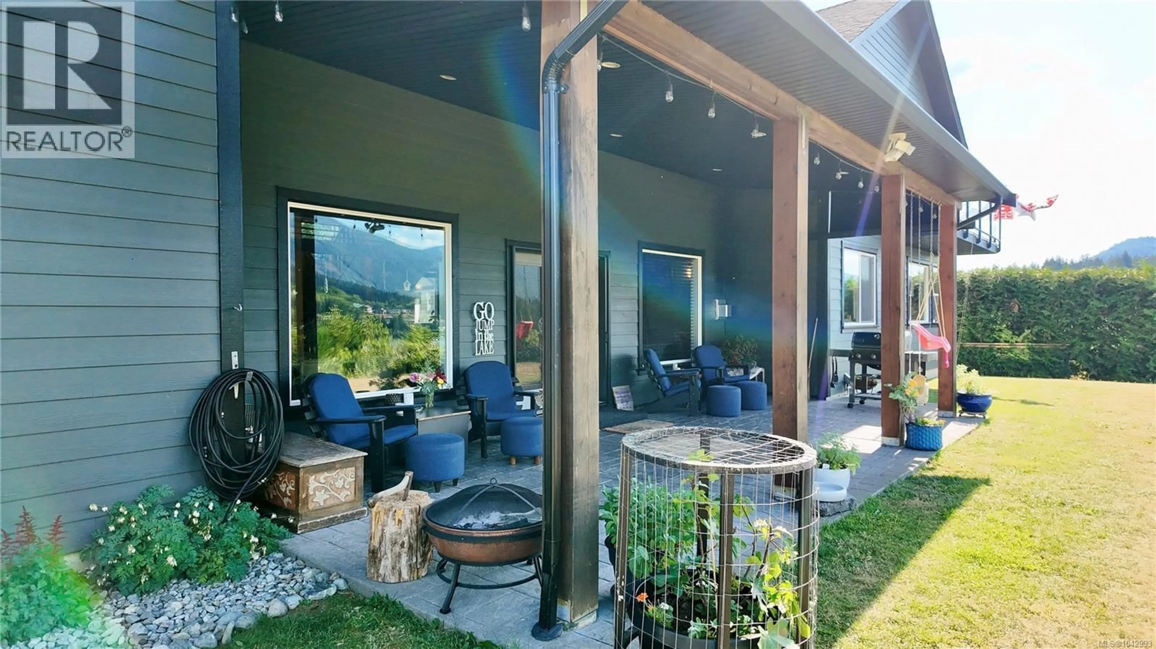 Patio, mountain view for 213 TAL CRESCENT, Lake Cowichan British Columbia V0R2G0