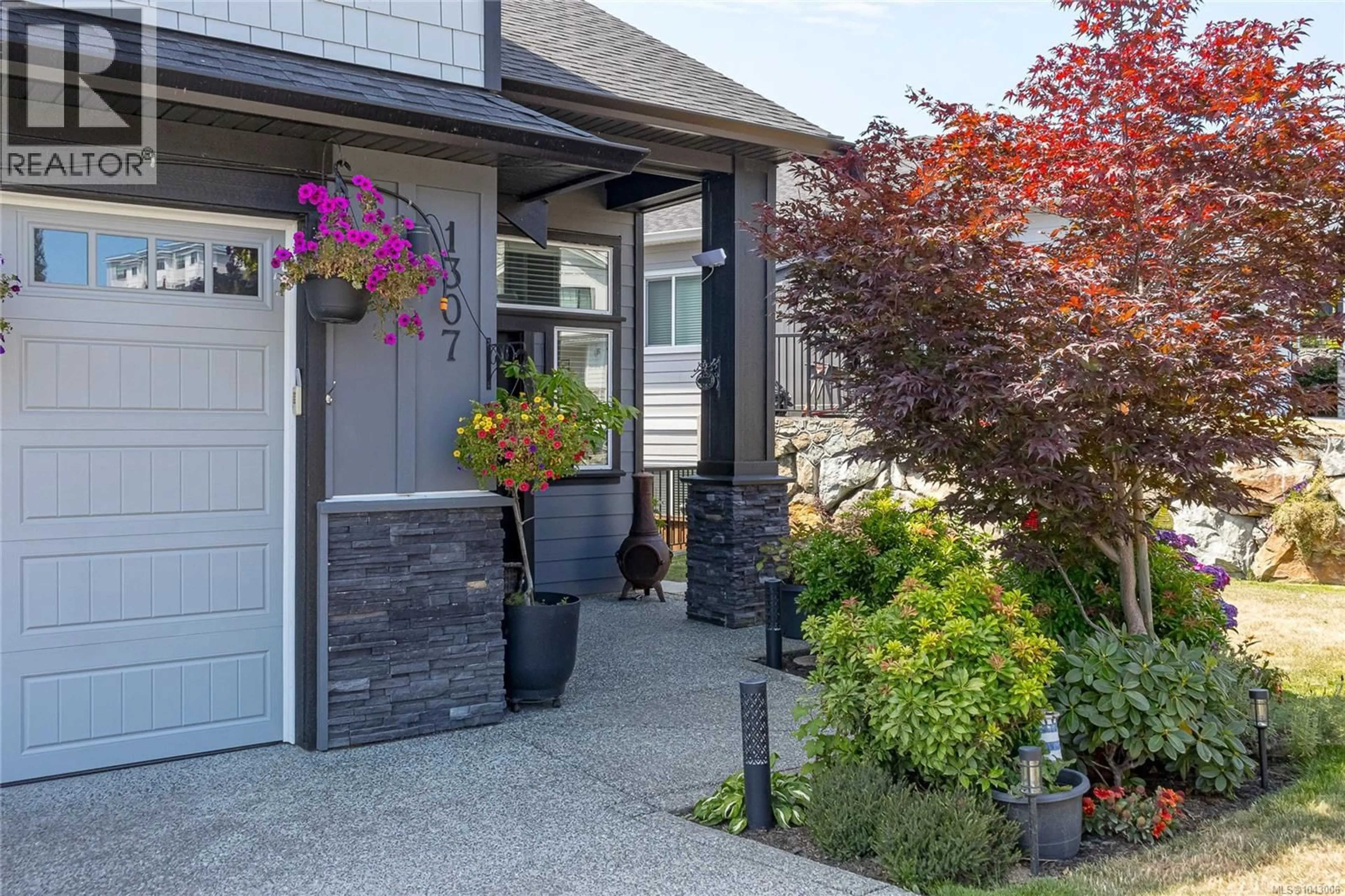 Indoor entryway for 1307 FLINT AVENUE, Langford British Columbia V9B0Z8