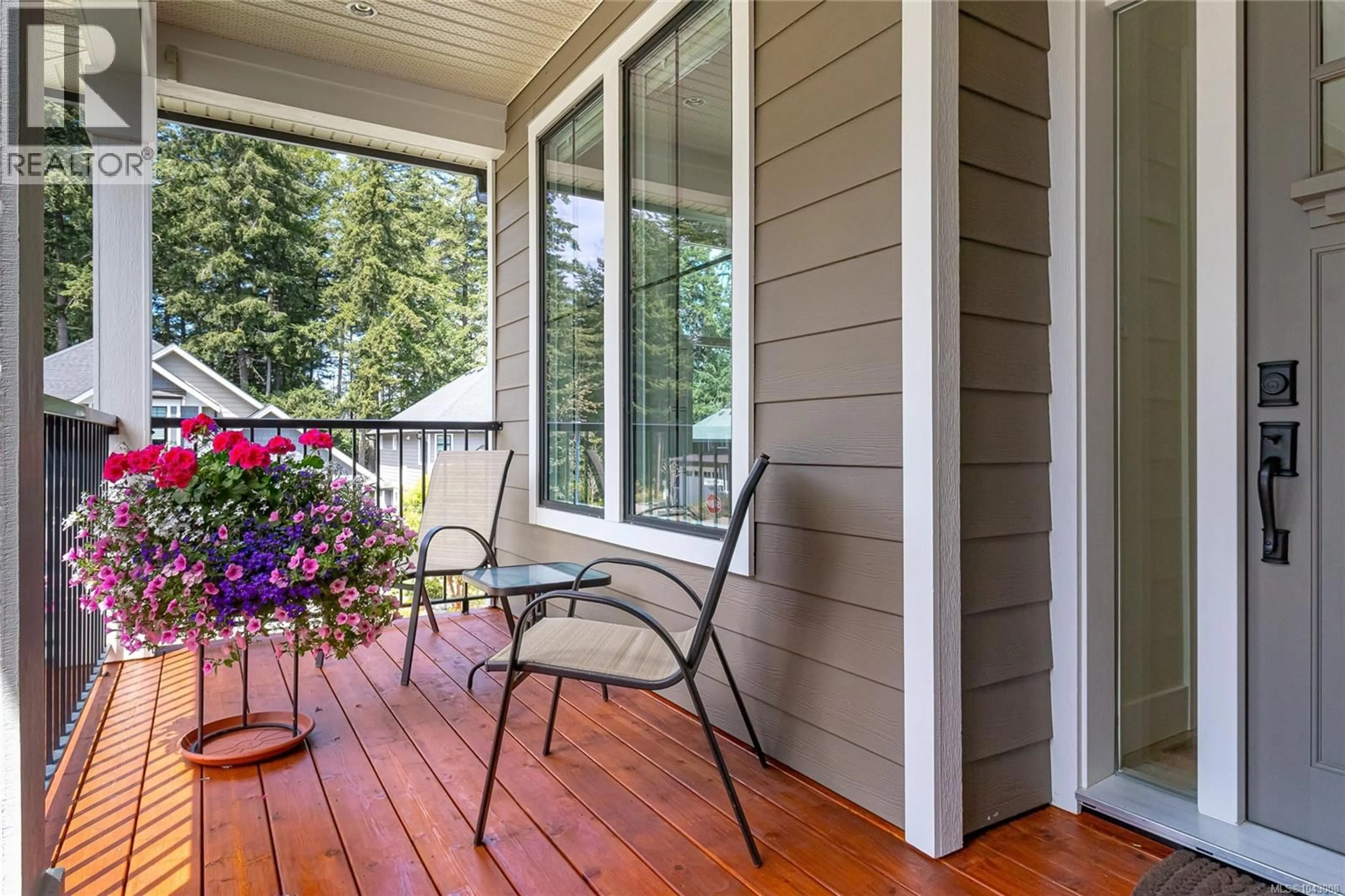 Patio, water/lake/river/ocean view for 832 ASHBURY AVENUE, Langford British Columbia V9C0L5