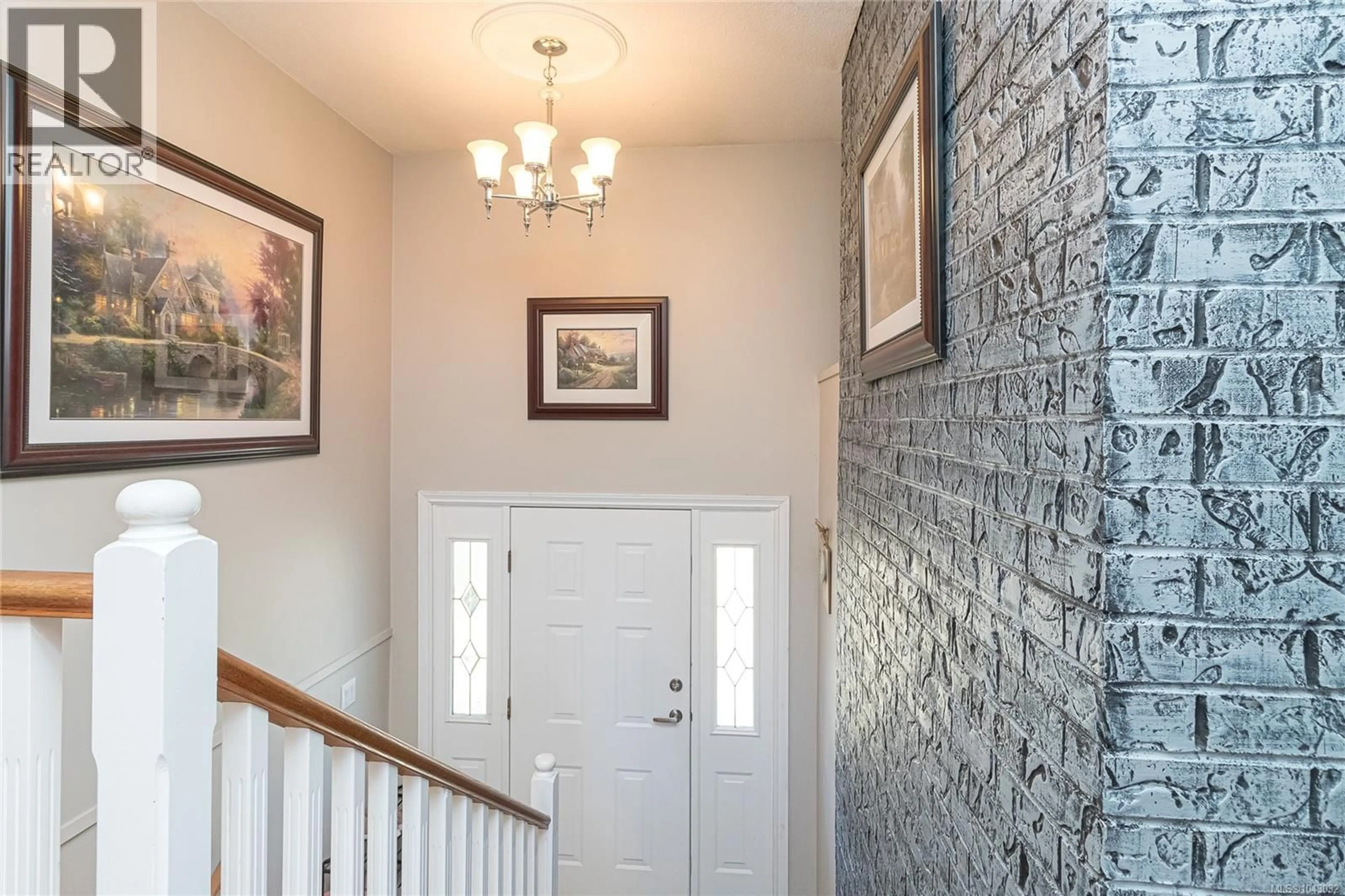 Indoor entryway for A-3347 WILLOWDALE ROAD, Colwood British Columbia V9A2T1