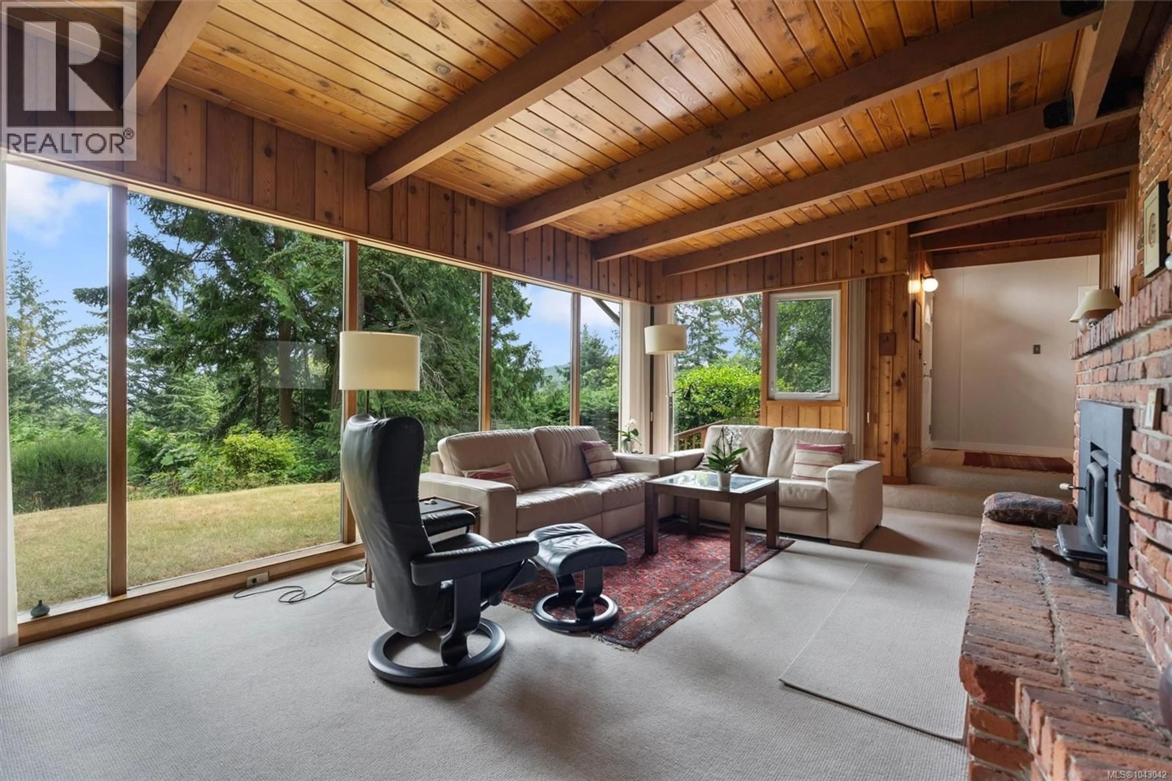 Unknown for 4902 LOCHSIDE DRIVE, Saanich British Columbia V8Y2E6