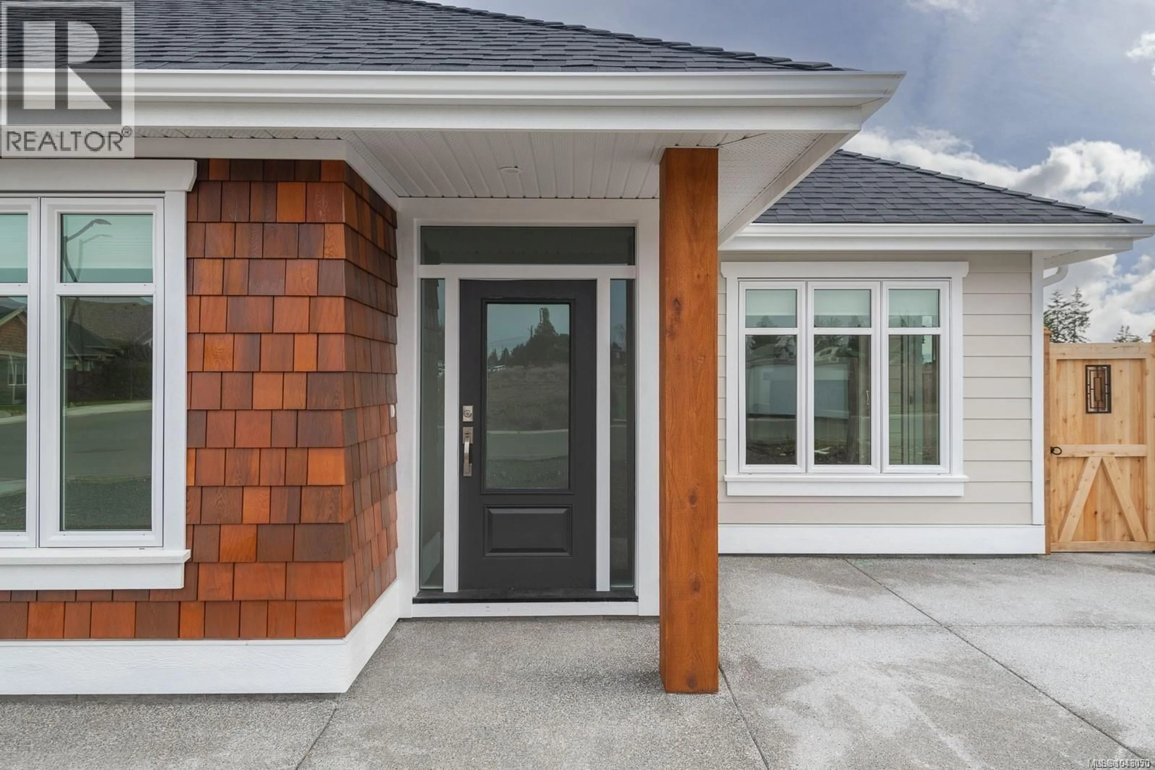 Unknown for 932 RIDGELINE BOULEVARD, Parksville British Columbia X1X1X1