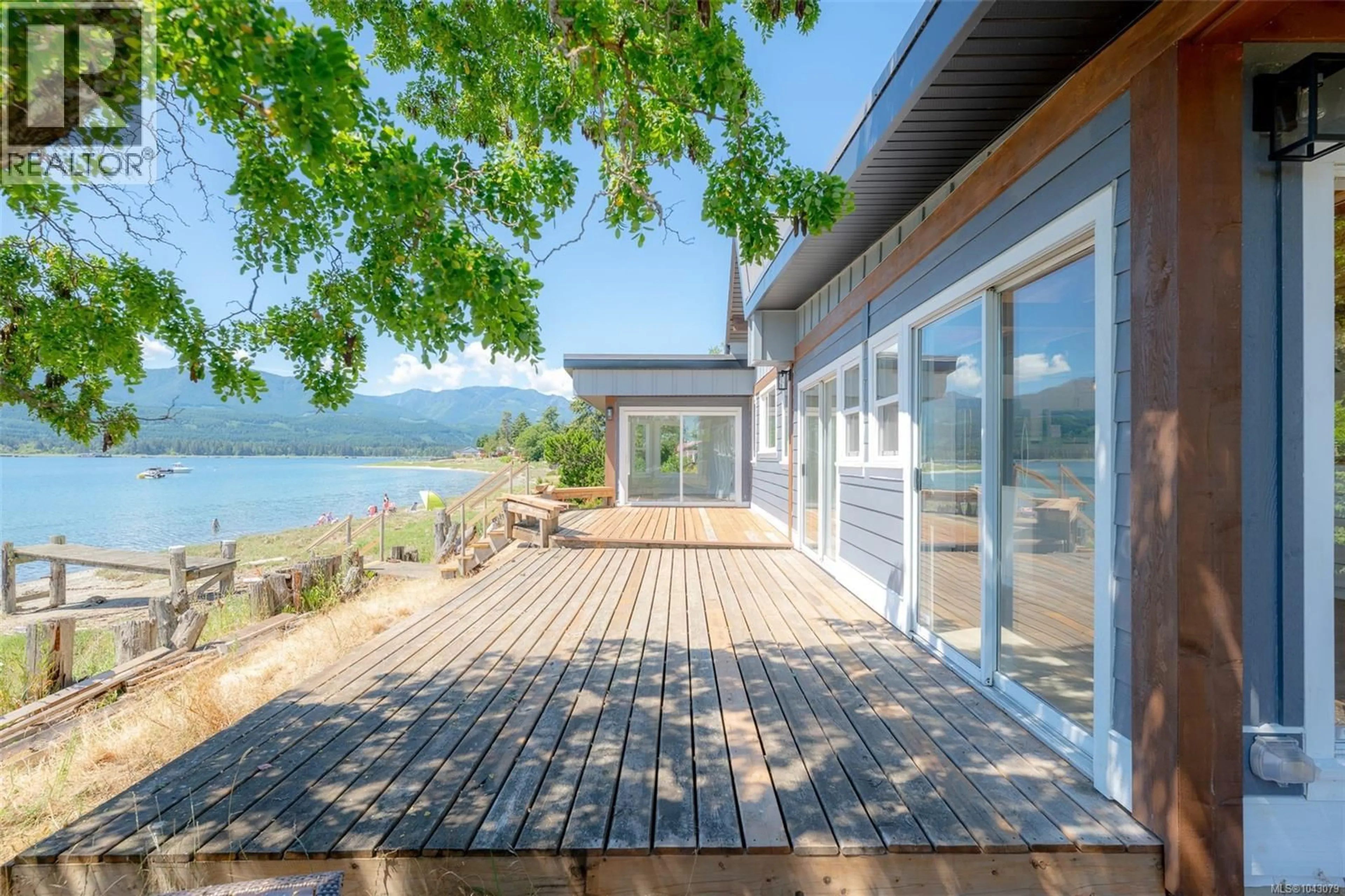 Patio, water/lake/river/ocean view for 5492 DEEP BAY DRIVE, Bowser British Columbia V0R1G0