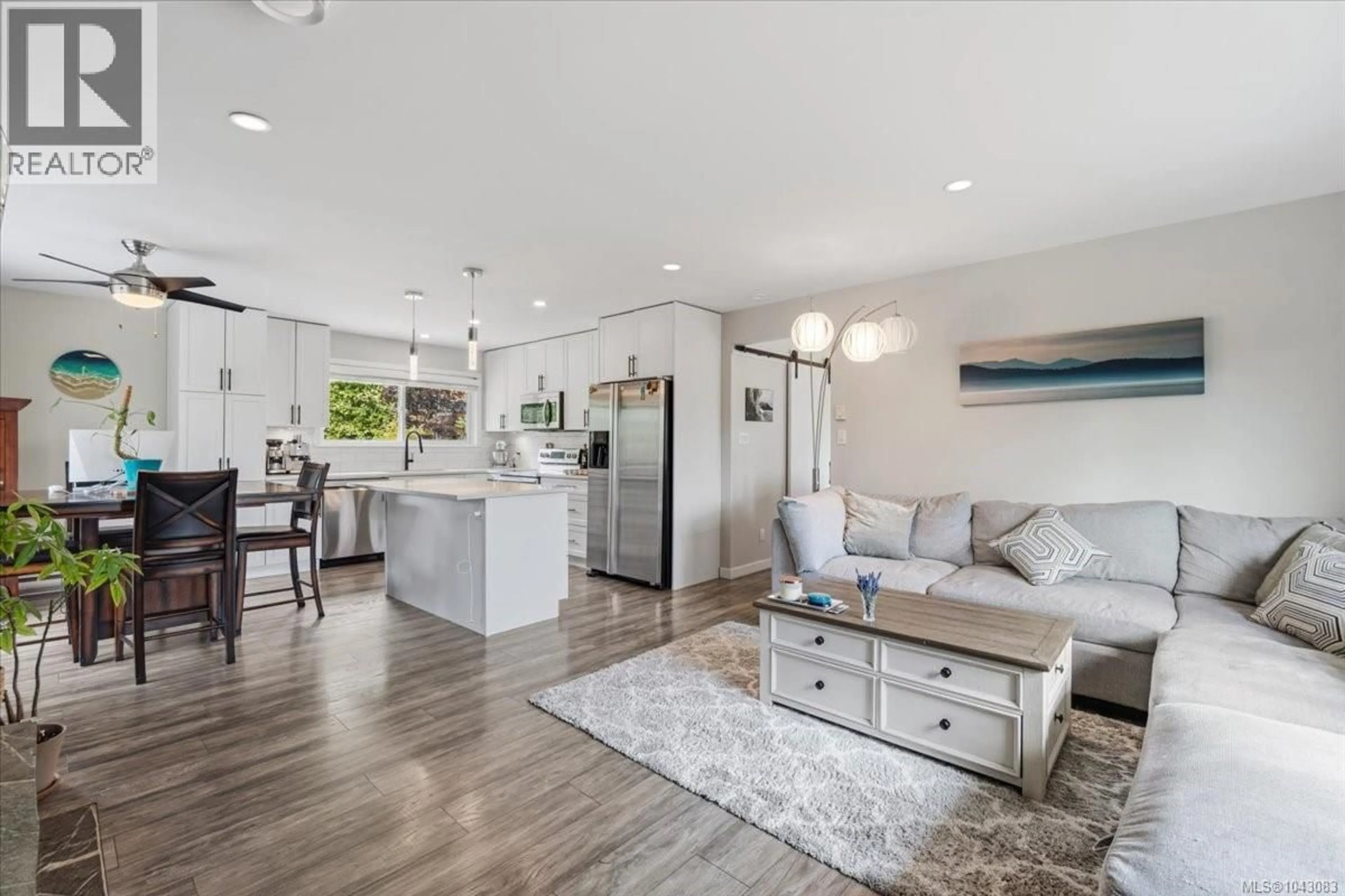 Open concept kitchen, unknown for 825 DOGWOOD ROAD, Nanaimo British Columbia V9R3C2