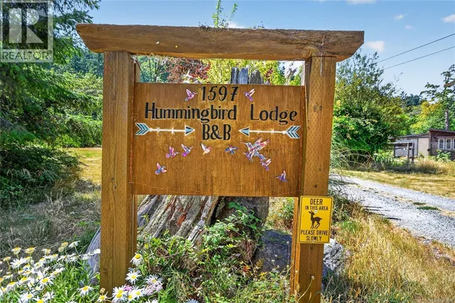 1597 STARBUCK LANE, Gabriola Island 2