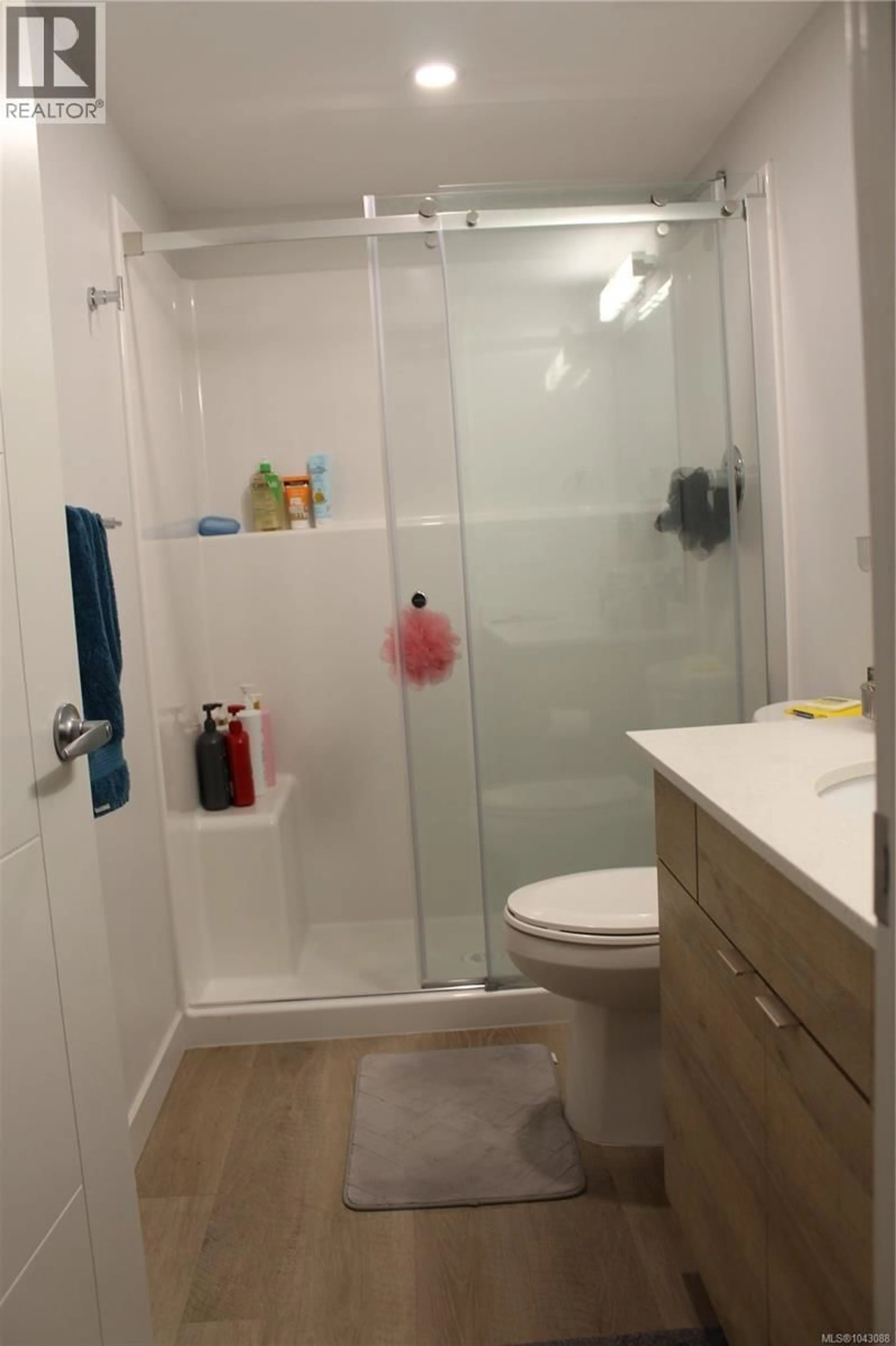 Standard bathroom, floor is not visible for 207 - 4810 CEDAR RIDGE PLACE, Nanaimo British Columbia V9T0M7